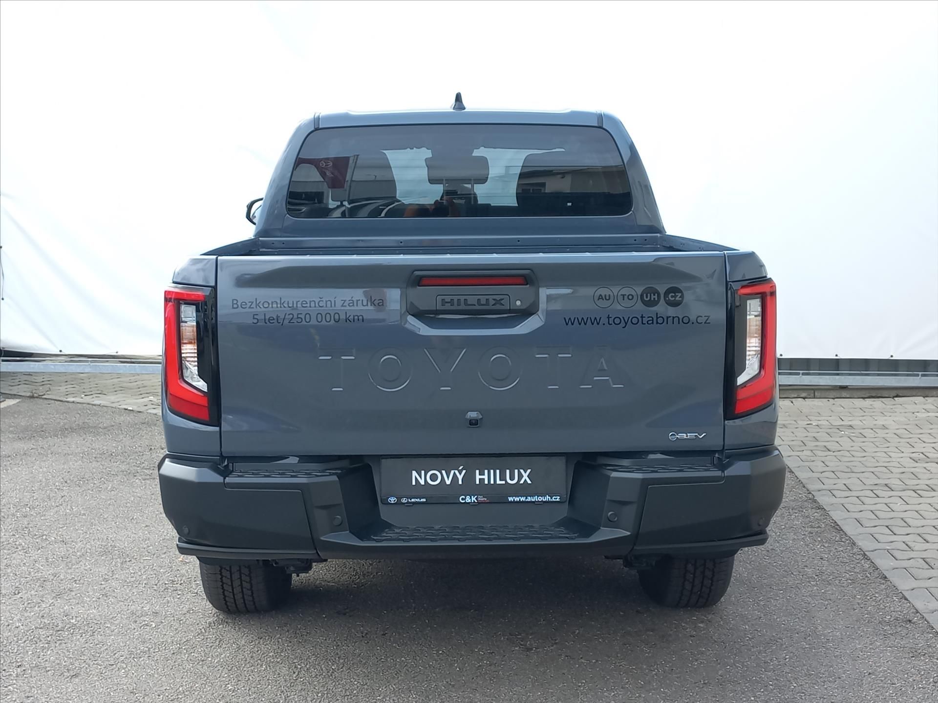 Toyota Hilux, BEV 59 kWh  Double Cap Executi - fotka 4