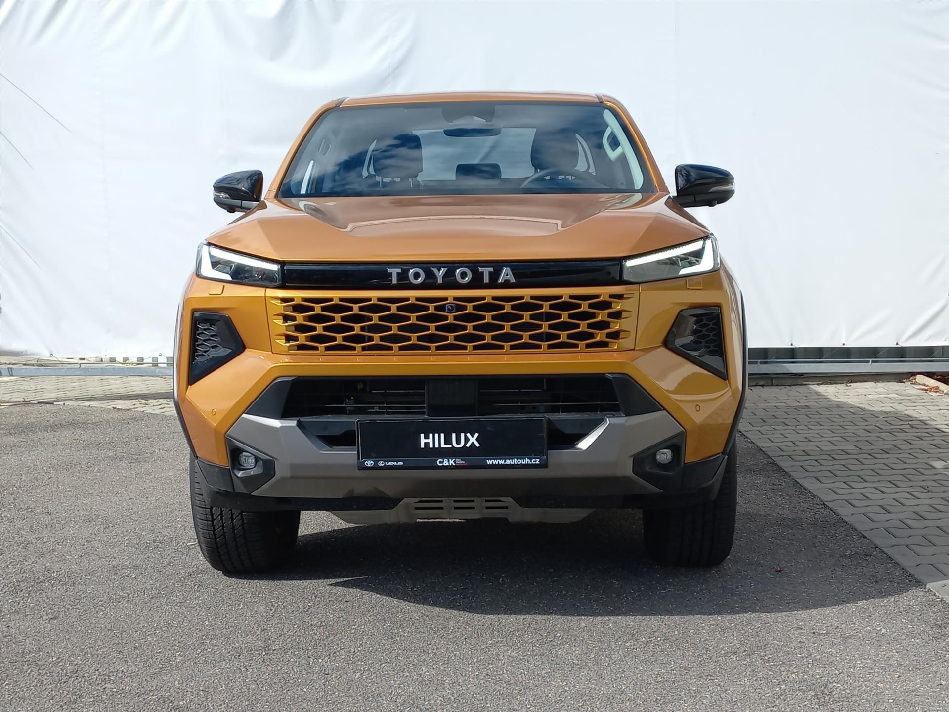 Toyota Hilux, 2,8 2.8L D 204k 48V MHEV  Doub - fotka 5