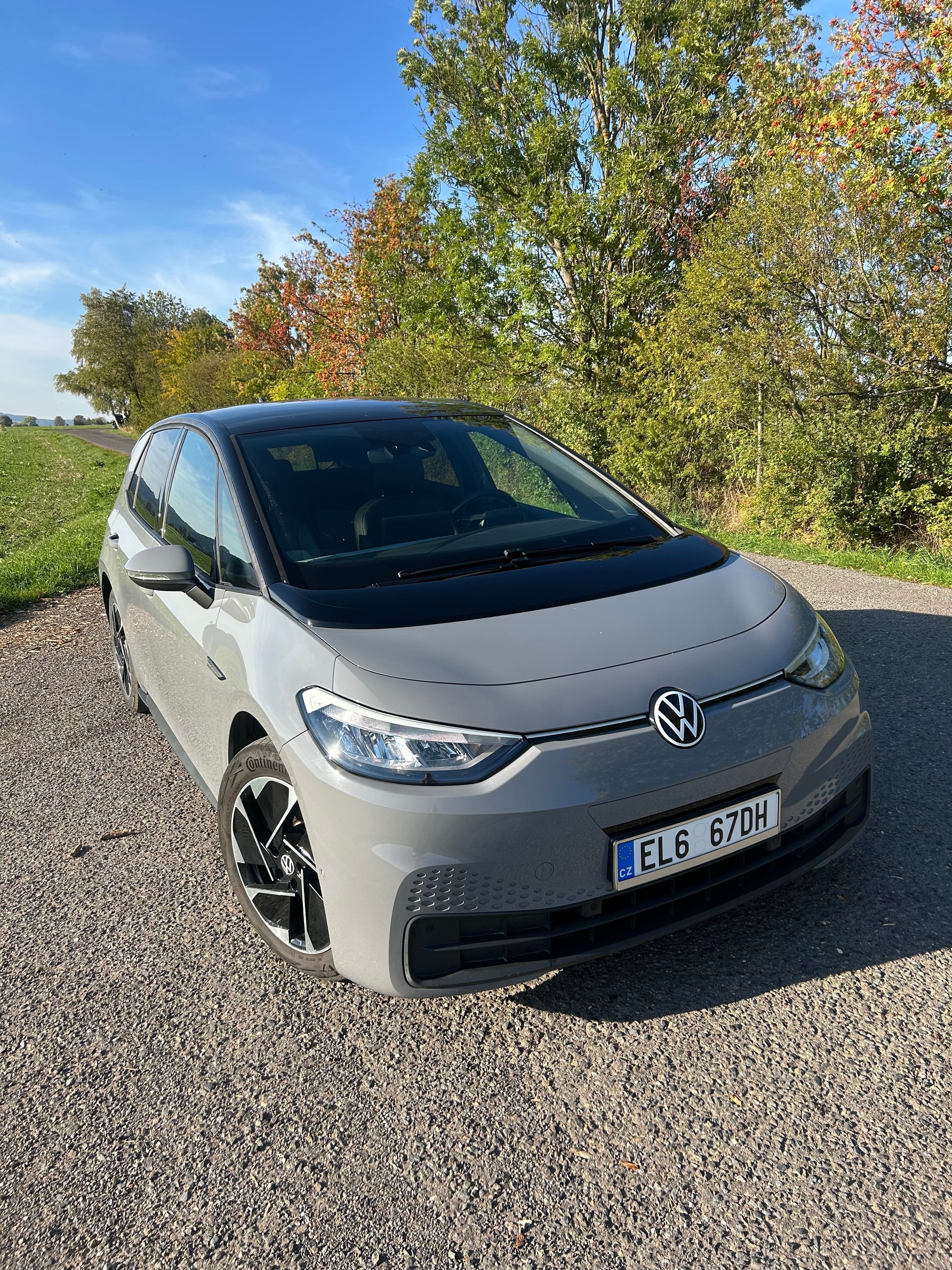 Volkswagen ID.3, 150KW, 62kwh, 49tis najeto - fotka 4