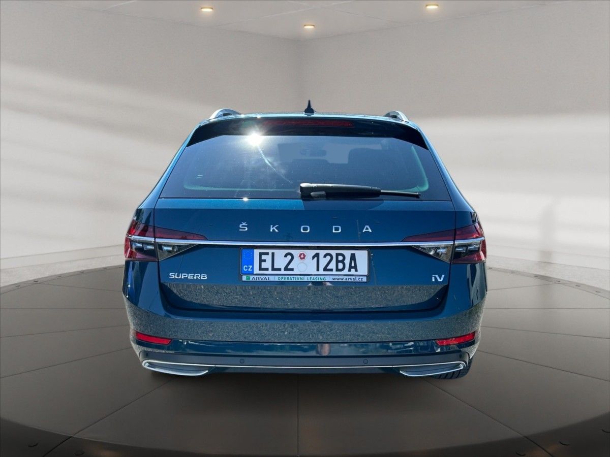 Škoda Superb, 1,4 PHEV 160 L&K AT - fotka 5
