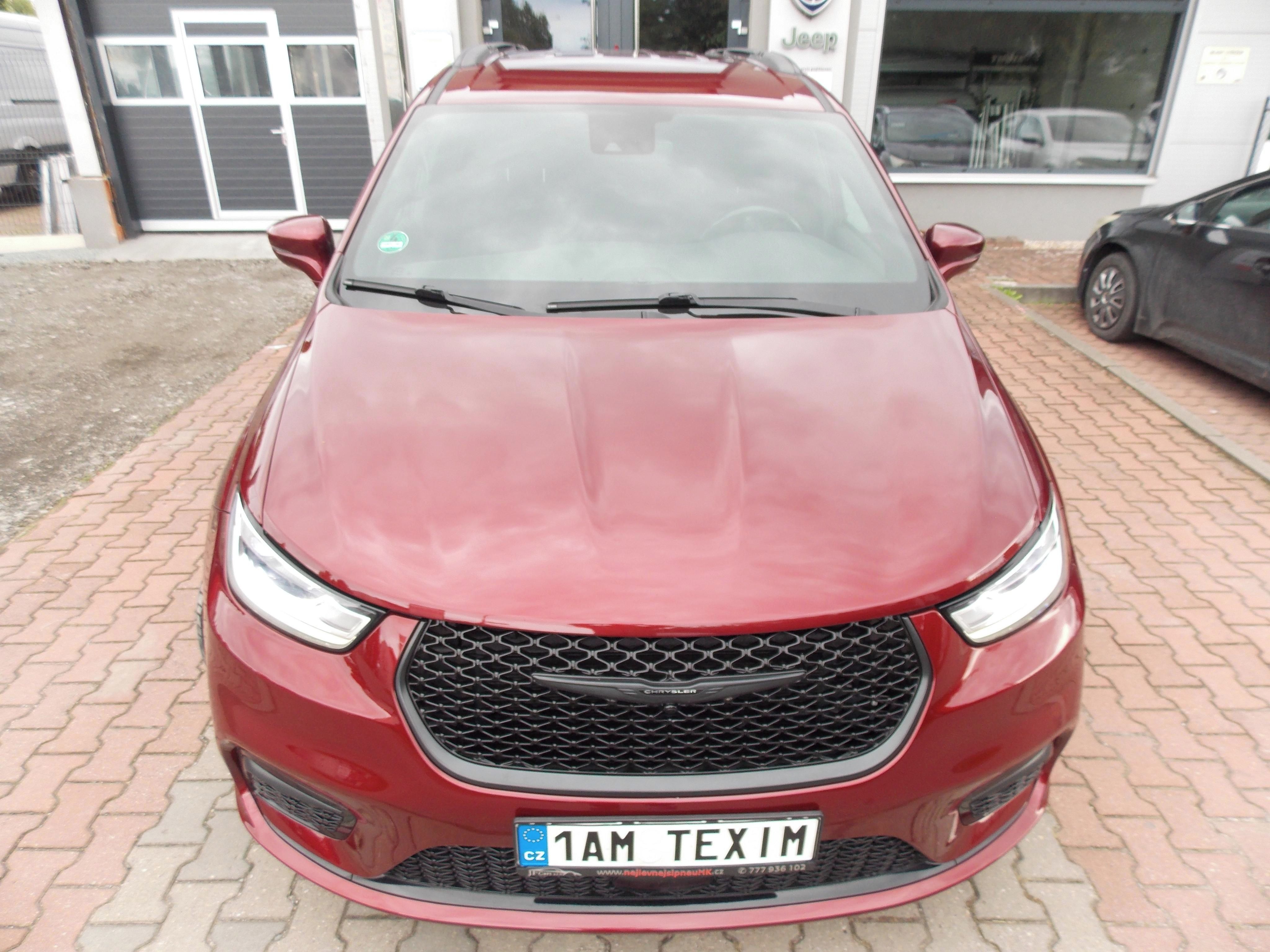 Chrysler Pacifica, 3,6 V6 Pentastar, verze S - fotka 4
