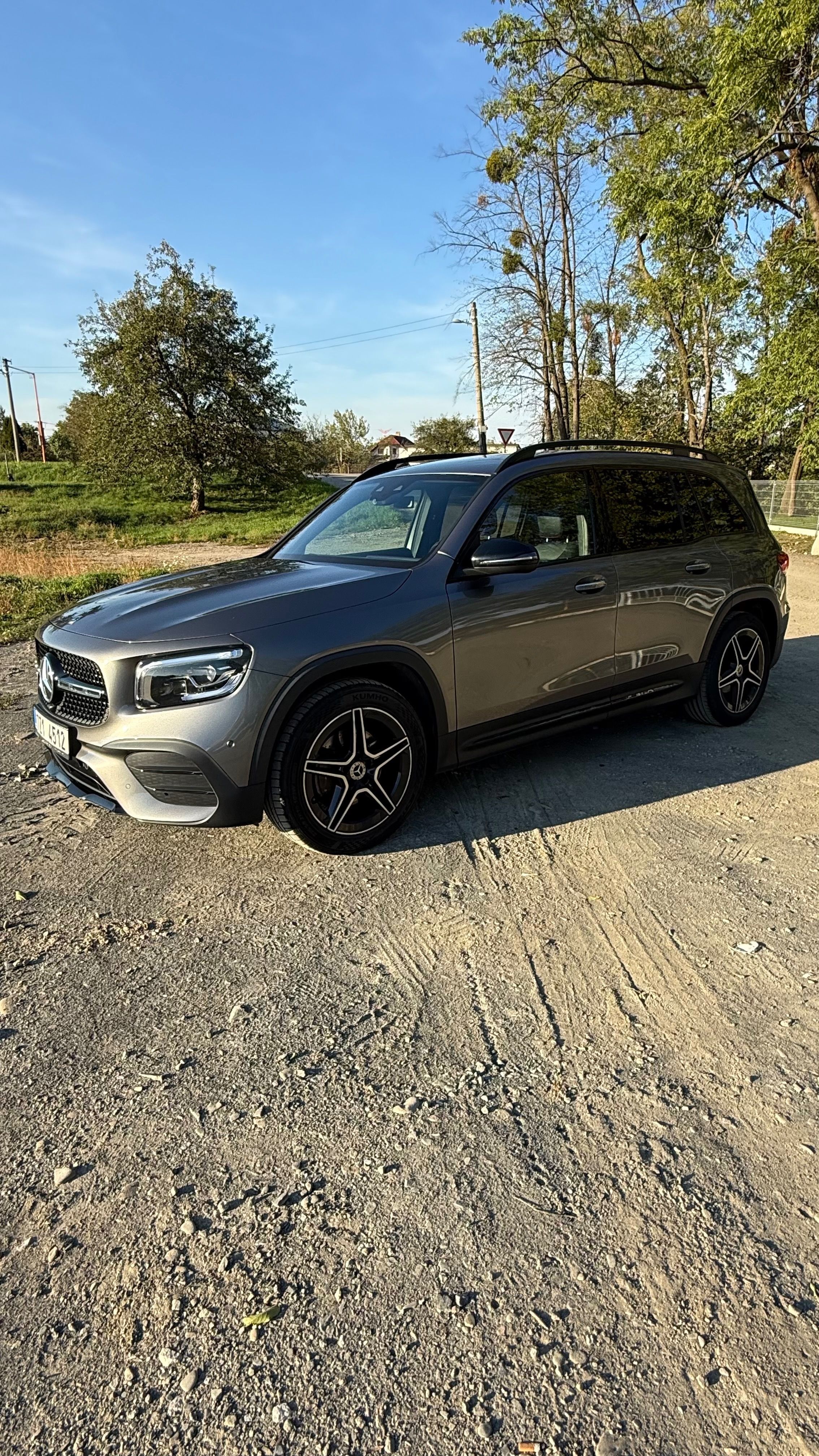 Mercedes-Benz GLB, Mercedes Benz GLB 200d 4Matic - fotka 3