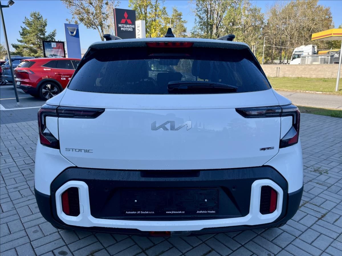 Kia Stonic, 1,0 T-GDI  7DCT GT-LINE - fotka 5