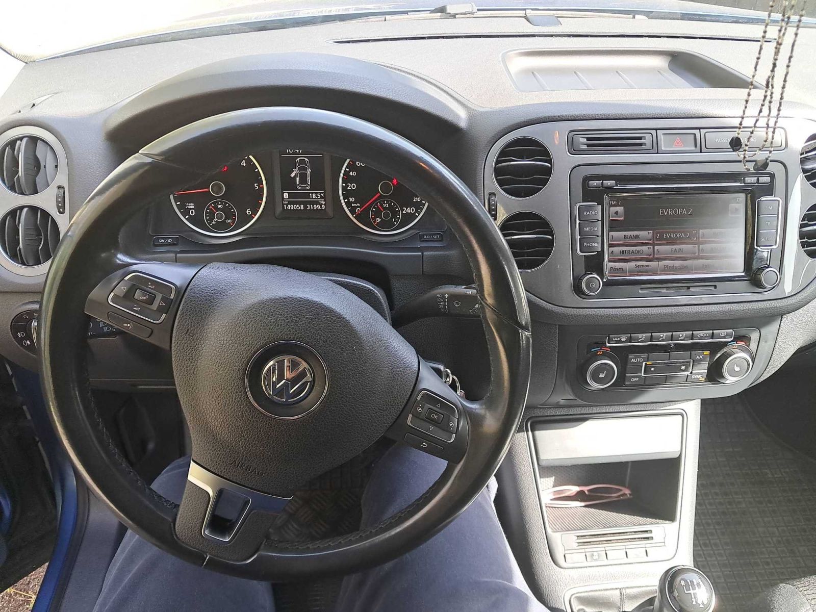 Volkswagen Tiguan, 2.0 TDI, Automatická klima - fotka 3