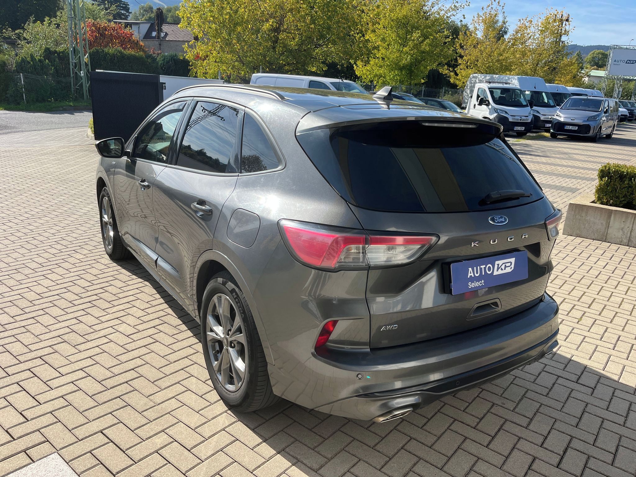 Ford Kuga, 2.0 D 140kW 4x4 ST-Line X 8AT - fotka 4
