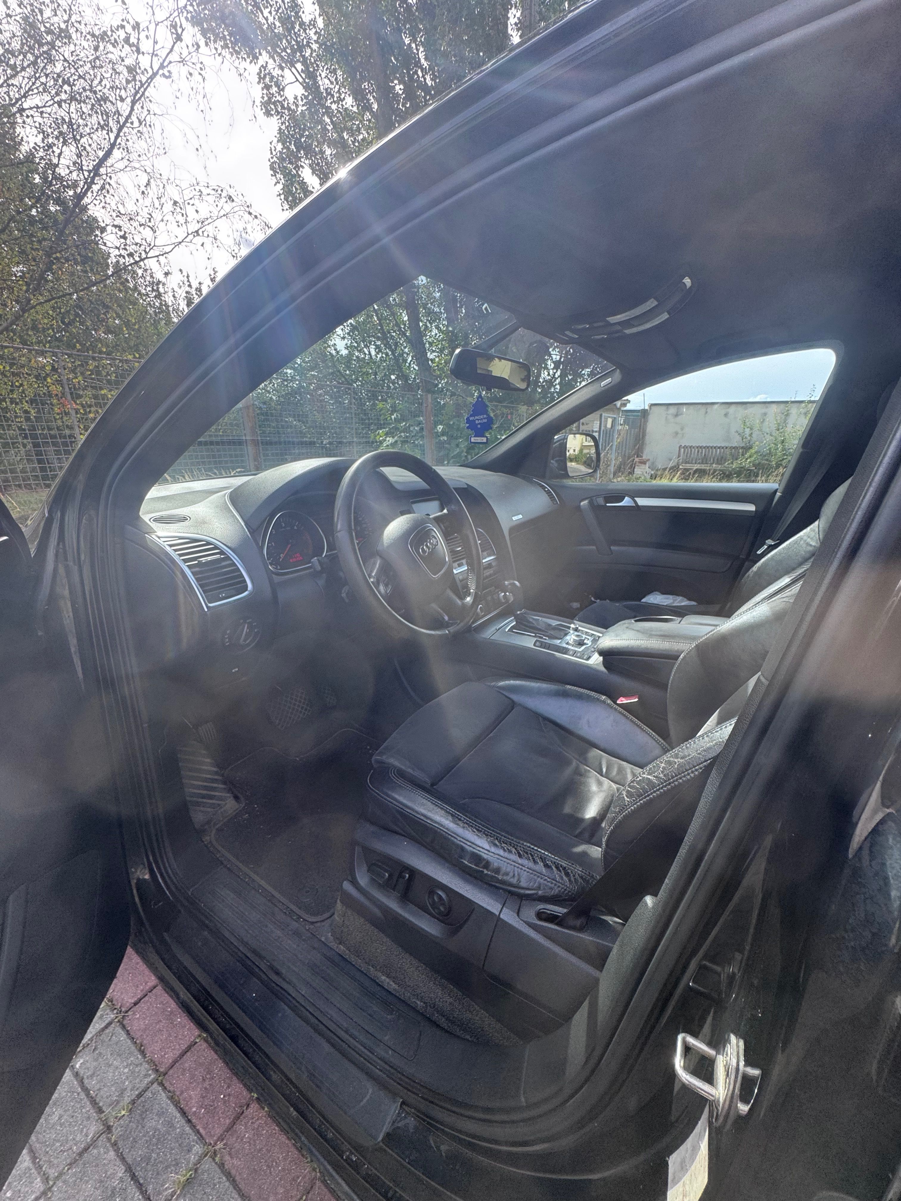 Audi Q7, 3.0TDI Quattro 171kw - fotka 6