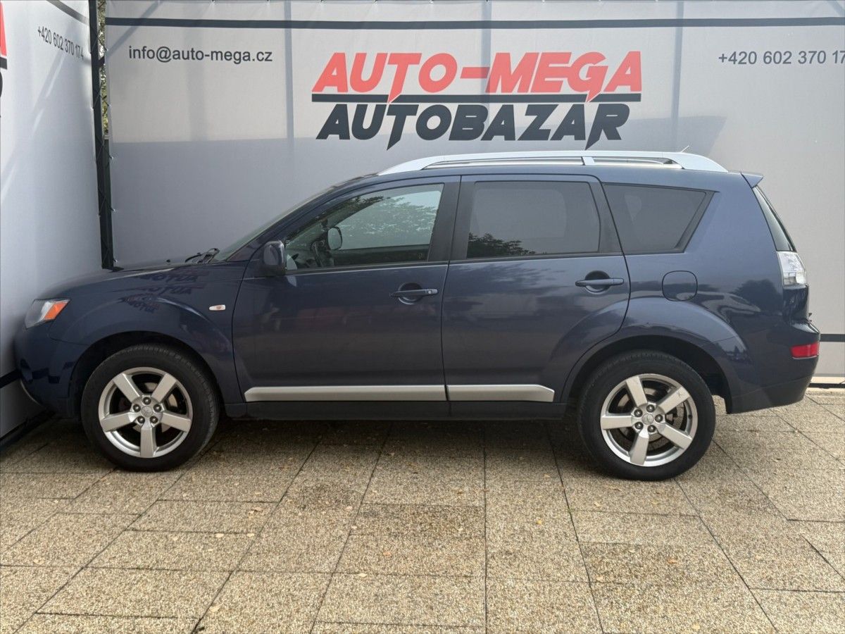 Mitsubishi Outlander, 2,4 MIVEC 125kW-LPG-4x4-SERVIS - fotka 5
