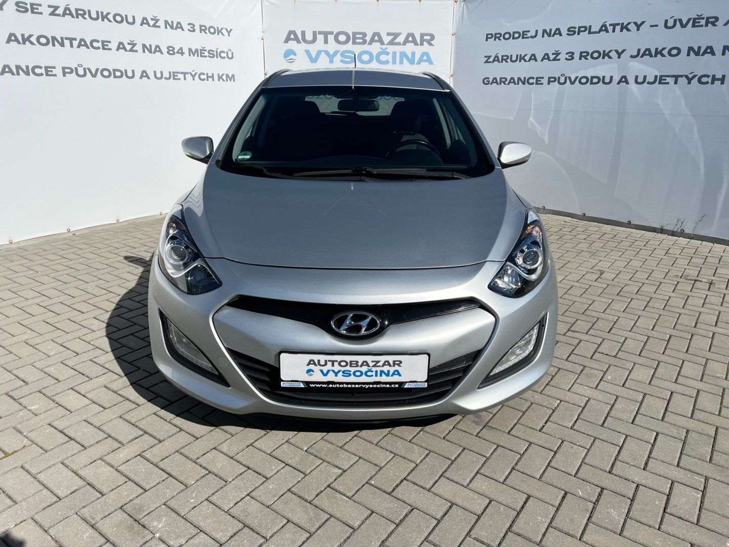 Hyundai i30, 1.6CRDi 81kW! NAVI! PDC! - fotka 2