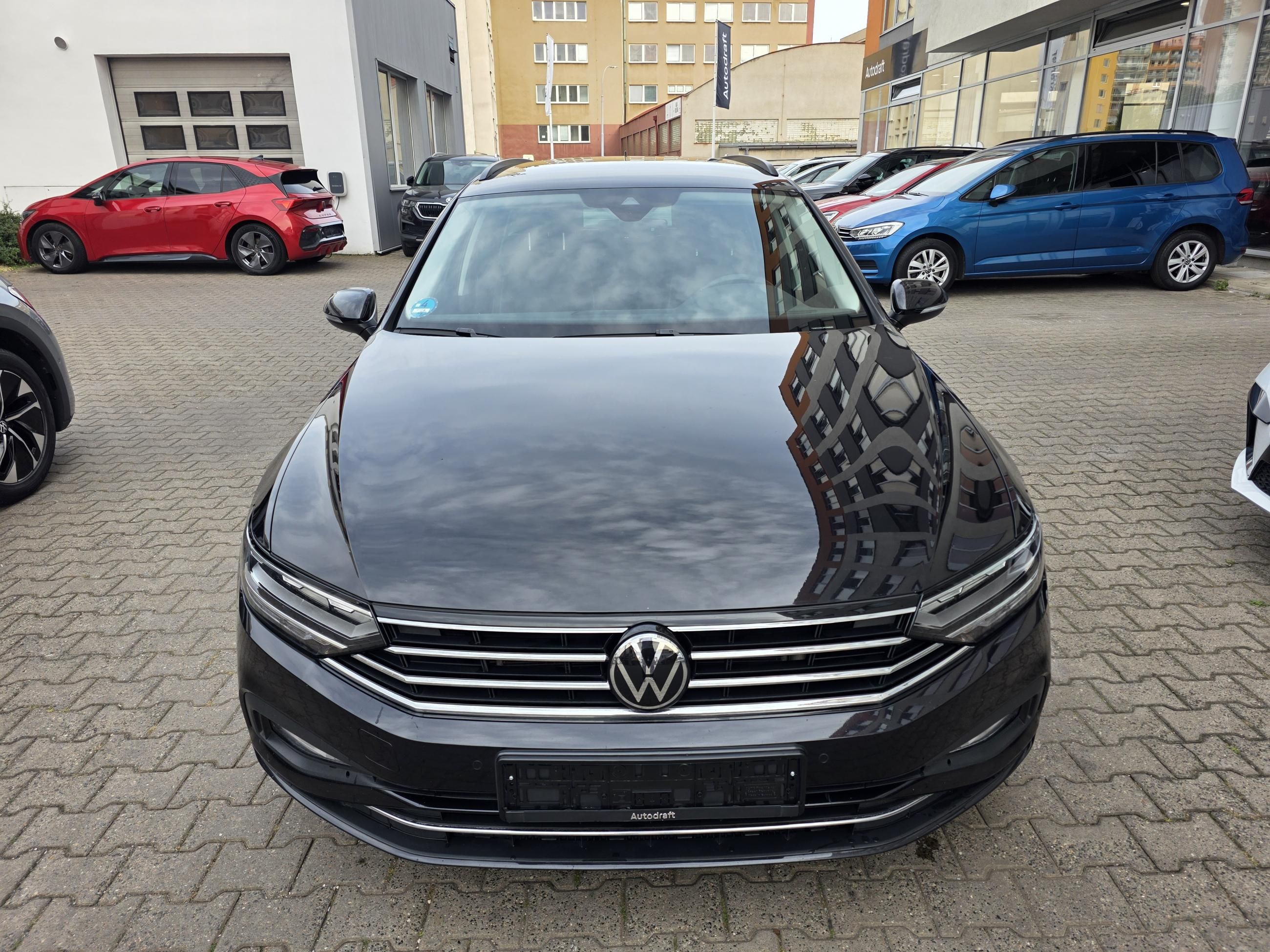 Volkswagen Passat Variant, 2.0 TDI 110kW DSG / Tažné - fotka 3