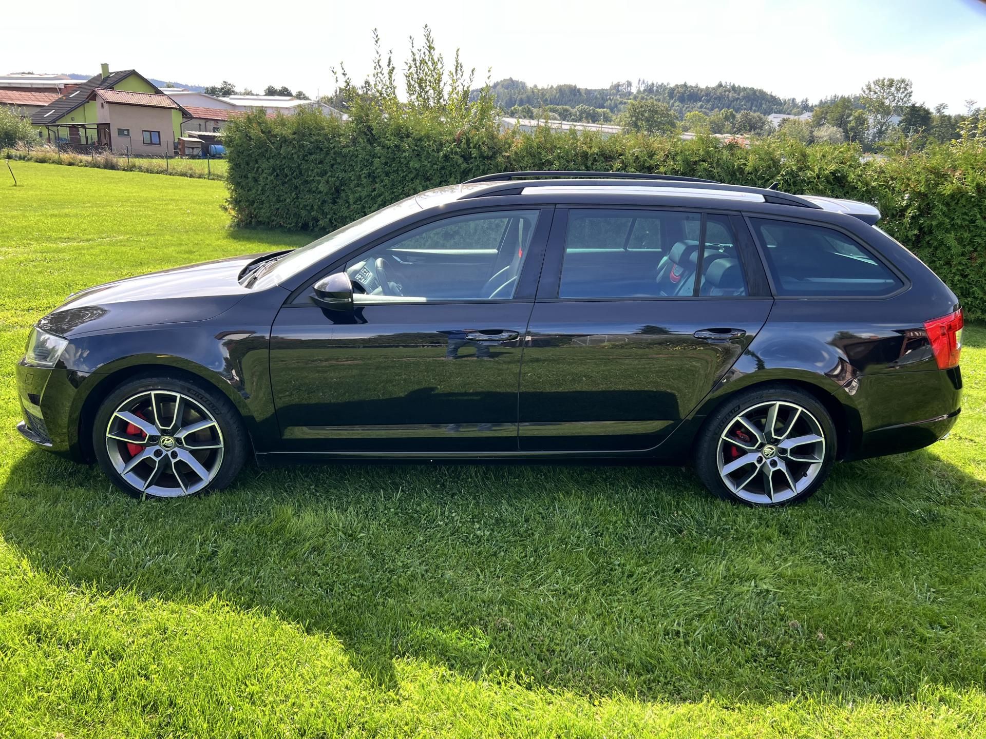 Škoda Octavia, 2.0TDI 135KW,VRS,CHIP,TZ,NAVI - fotka 4