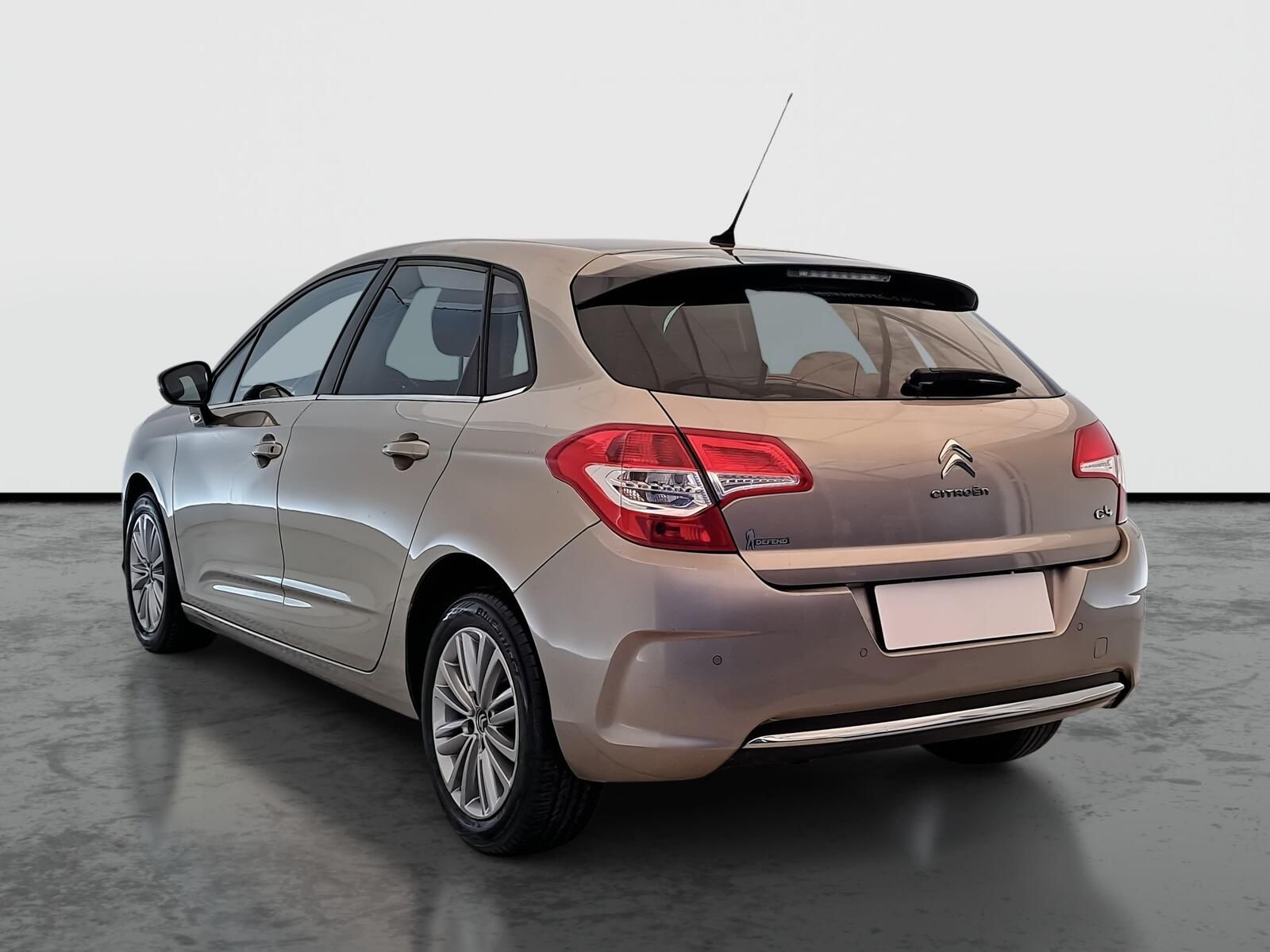 Citroën C4, 1.6 VTi, Automatická klima - fotka 4