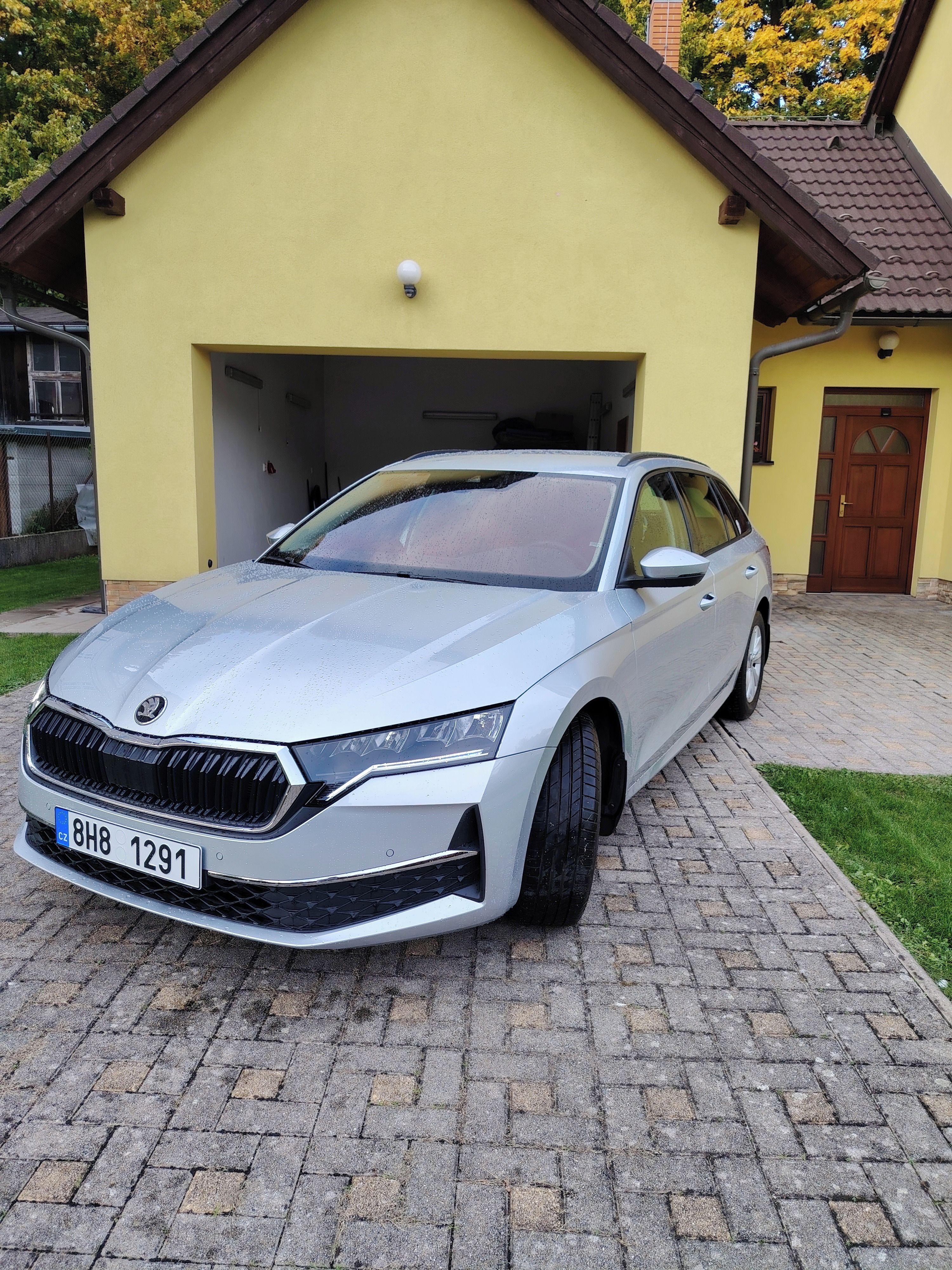 Škoda Octavia, 110 kW, tažné, Selection - fotka 3