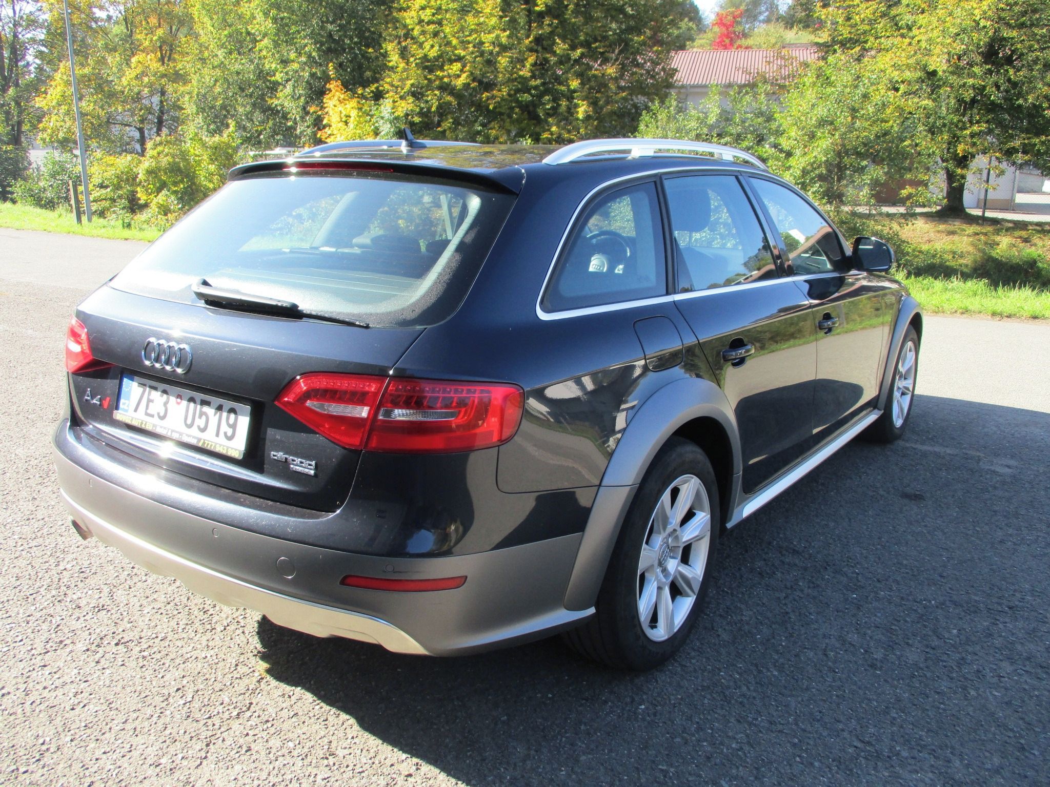Audi A4 allroad, 2.0 TDi - 4x4 - fotka 5