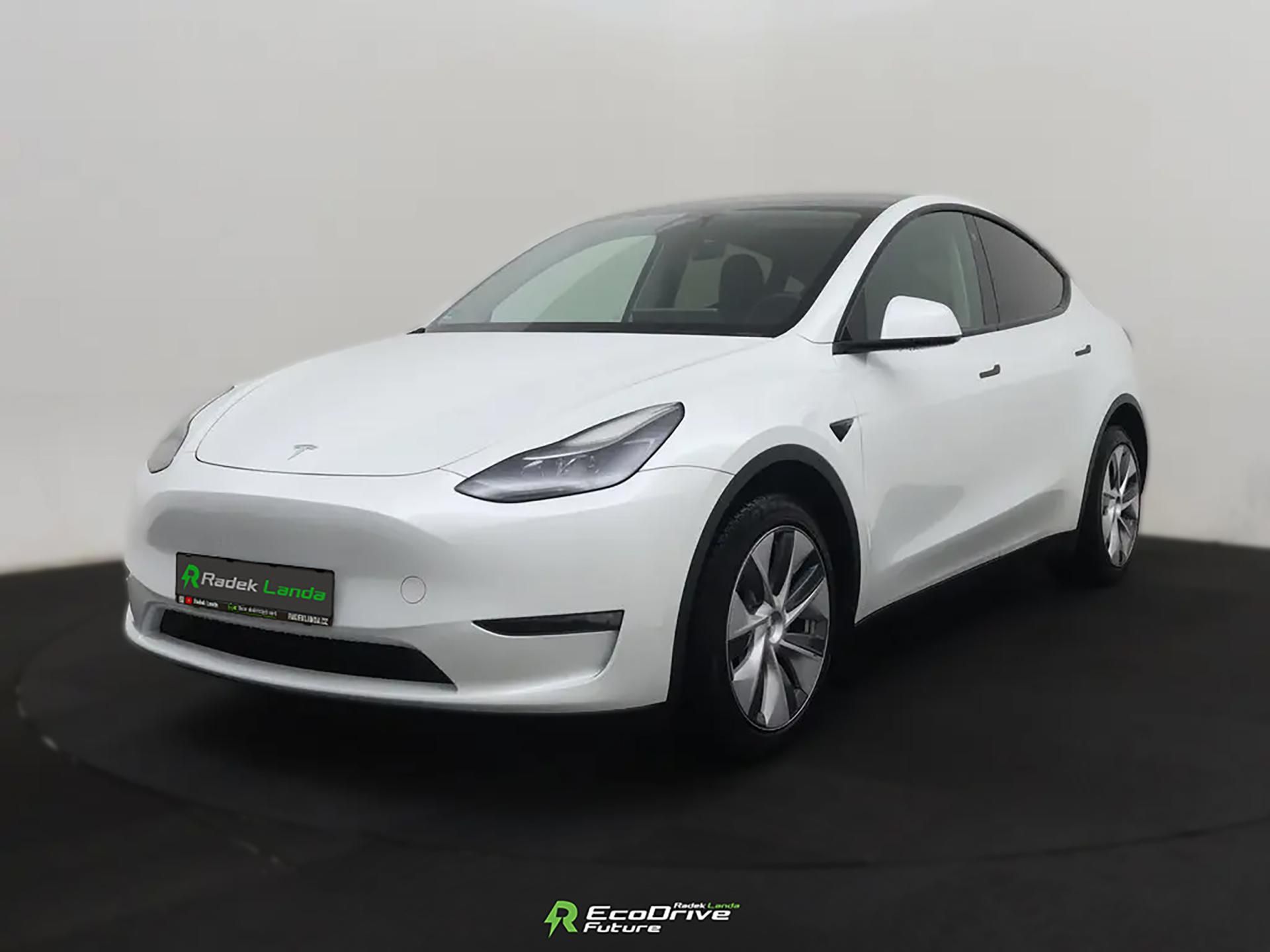 Tesla Model Y, Long Range AWD Berlin - fotka 2