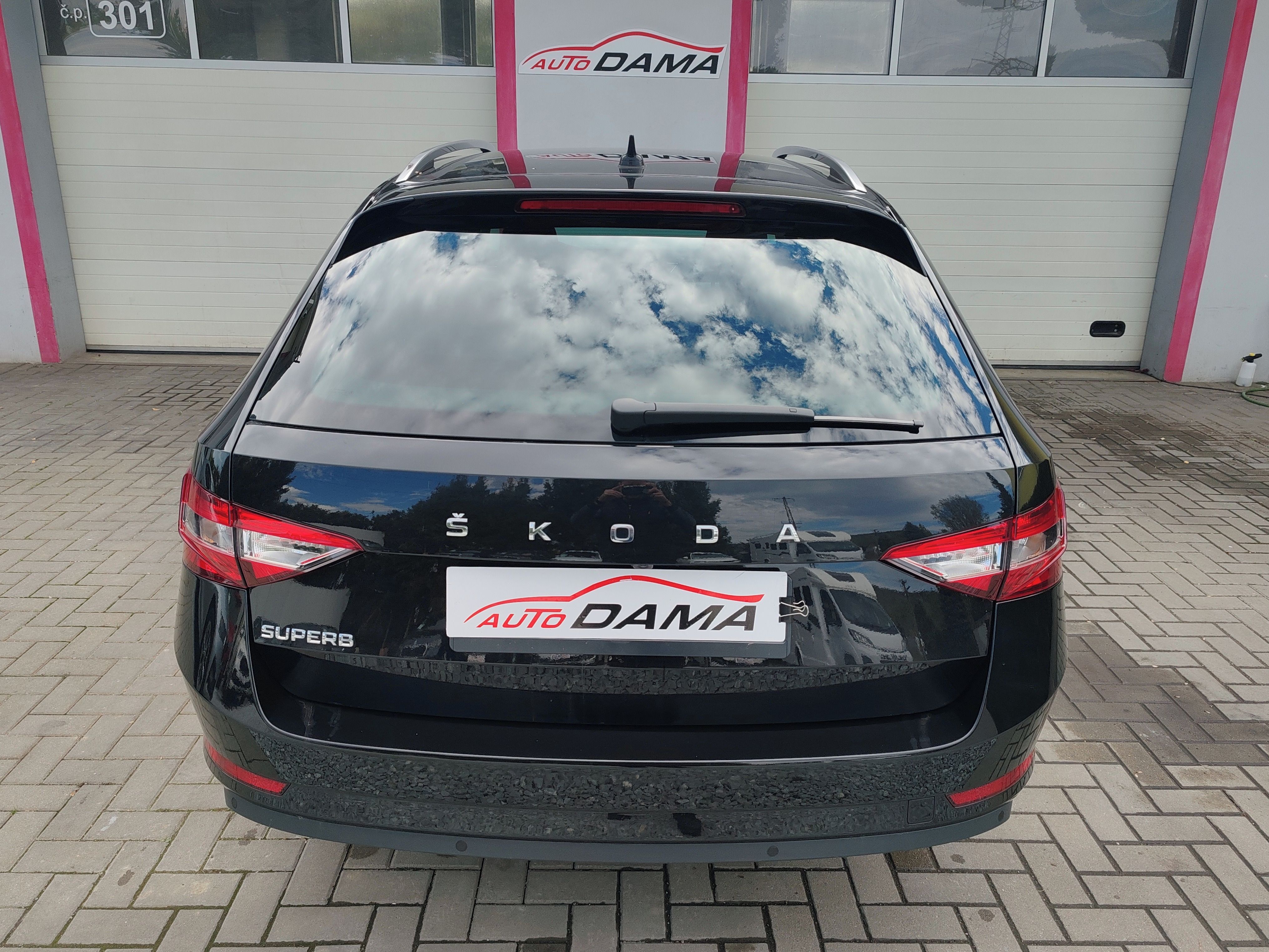Škoda Superb, 2.0TDI STYLE 1.Maj*ČR*DPH - fotka 5