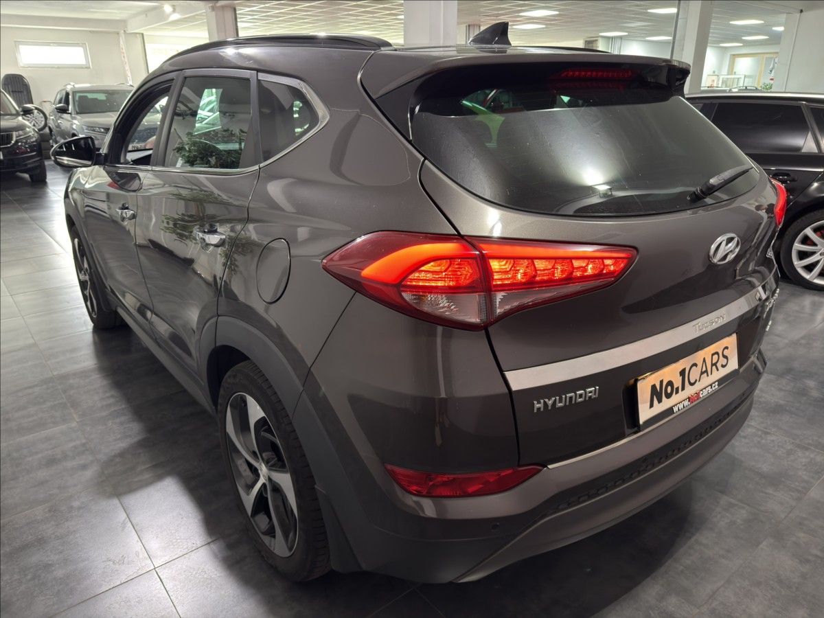 Hyundai Tucson, 2,0   CRDI 4X4 STYLE PANO - fotka 4