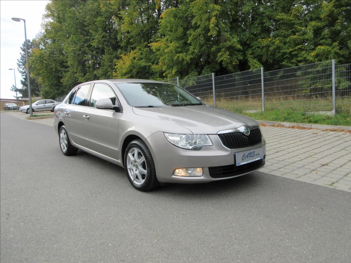 Škoda Superb, 1,6 TDi, Nové ČR, 160 tis. Km! - fotka 5