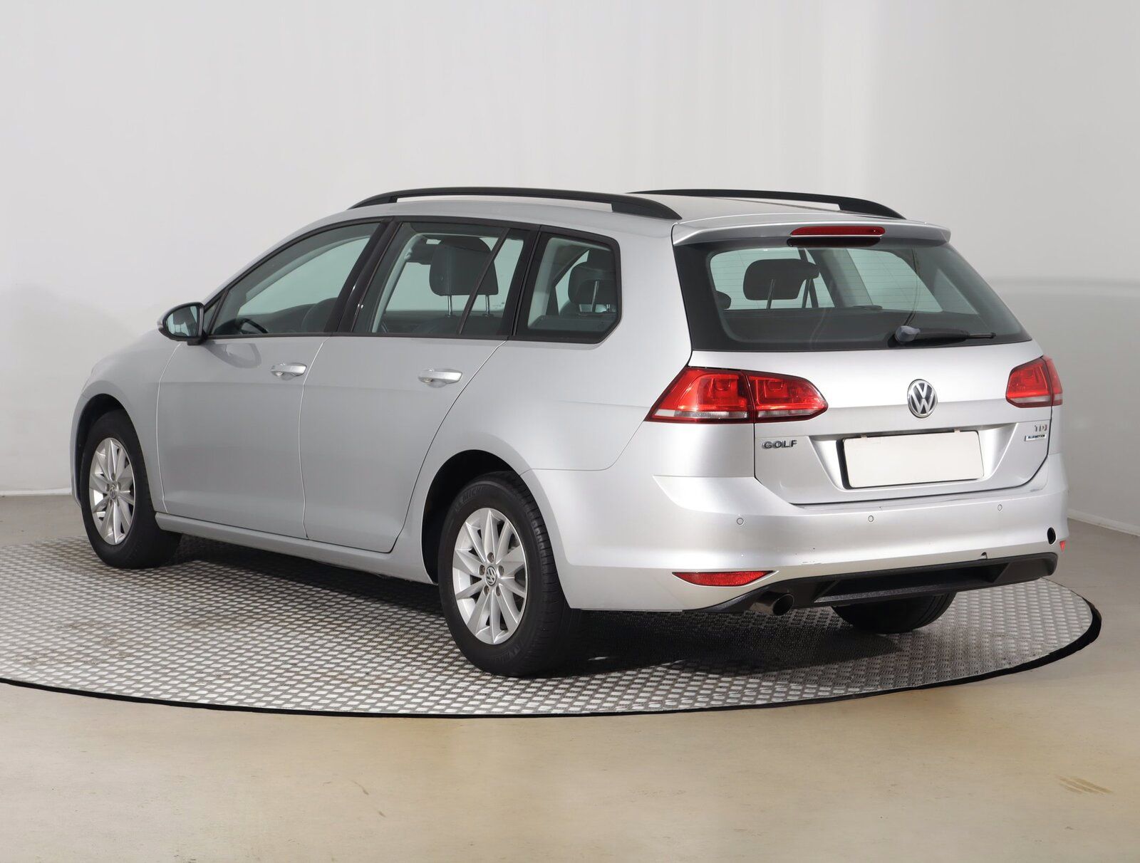 Volkswagen Golf, 1.6 TDI, Serv.kniha - fotka 4