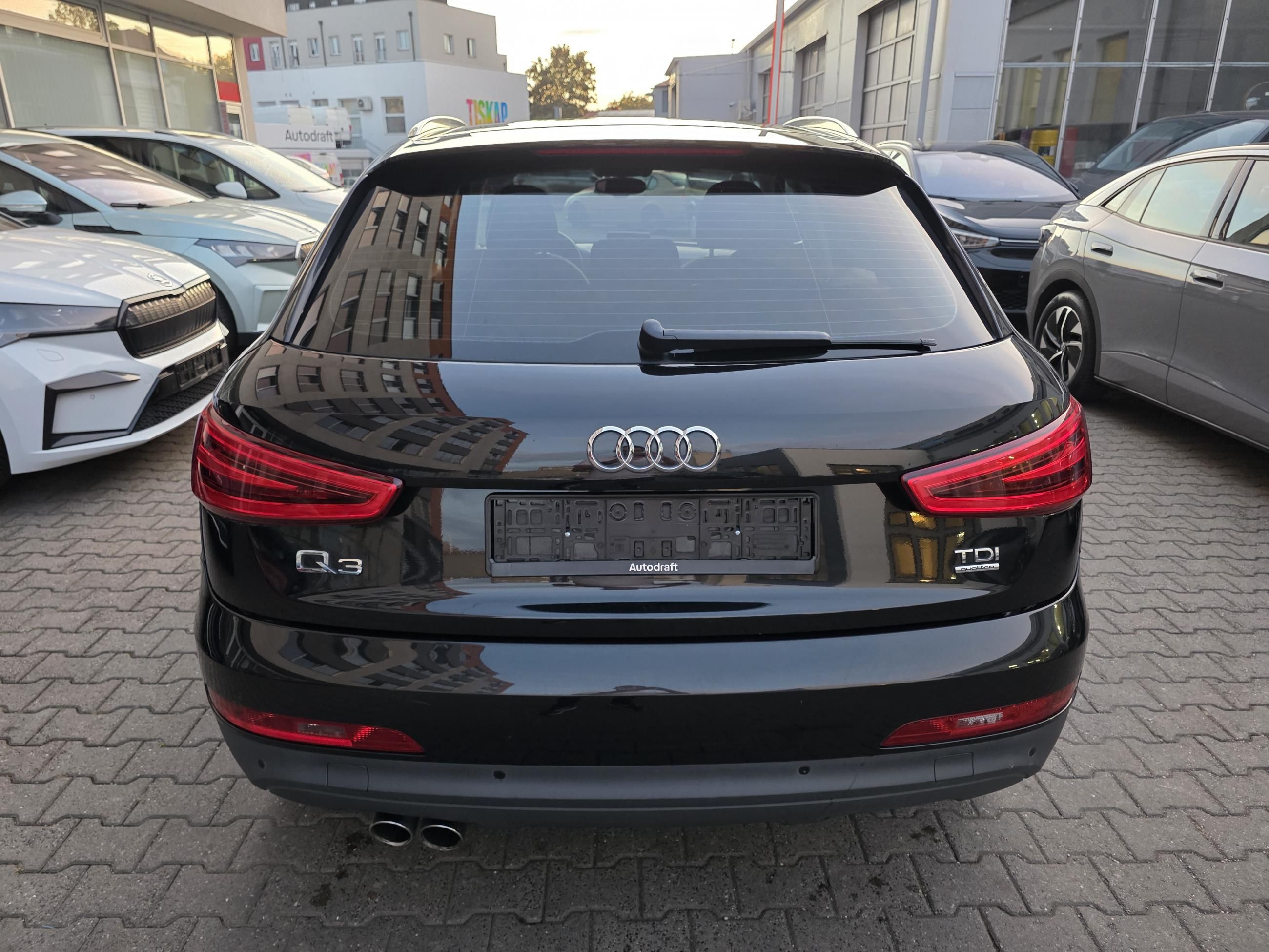 Audi Q3, TDI 130kW Quattro S-tronic 4x4 - fotka 4