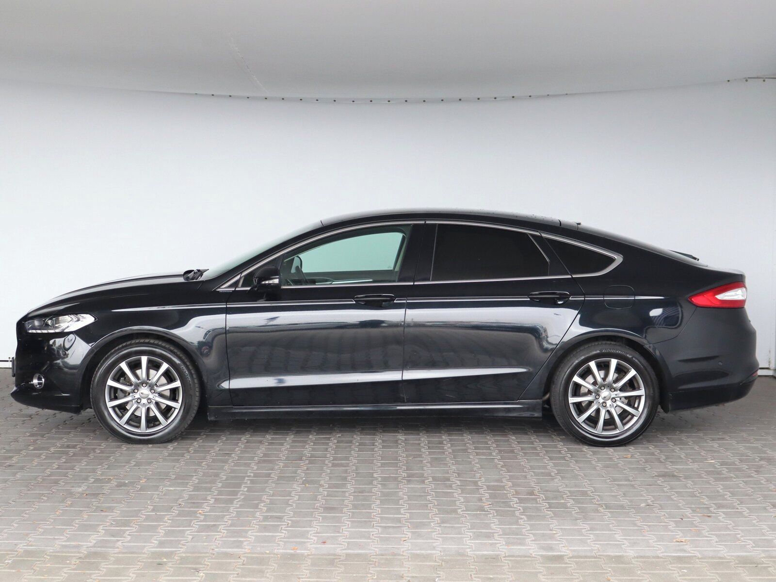 Ford Mondeo, 2.0 TDCI, Titanium, Serv.kniha - fotka 3
