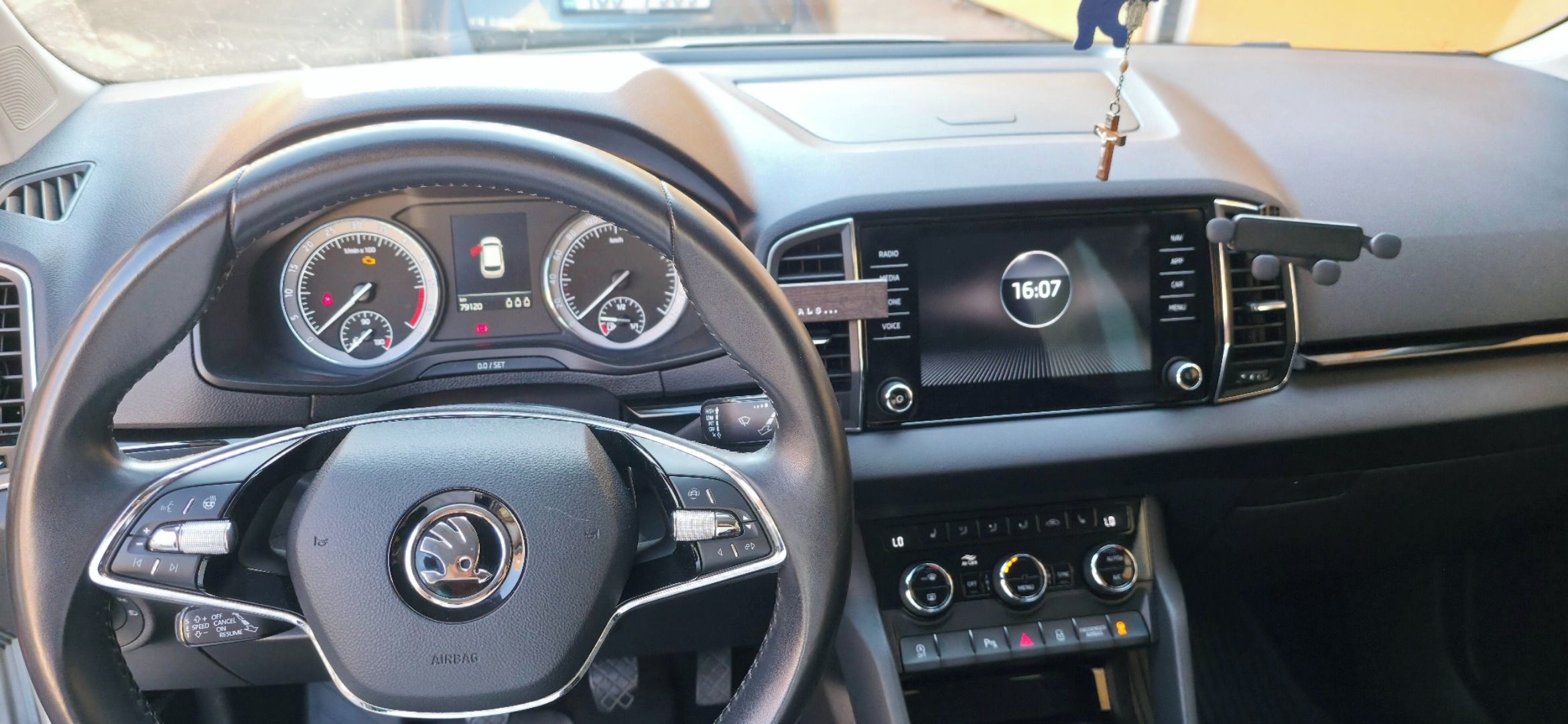 Škoda Karoq, 2.0 TDI 110 kW Style - fotka 5