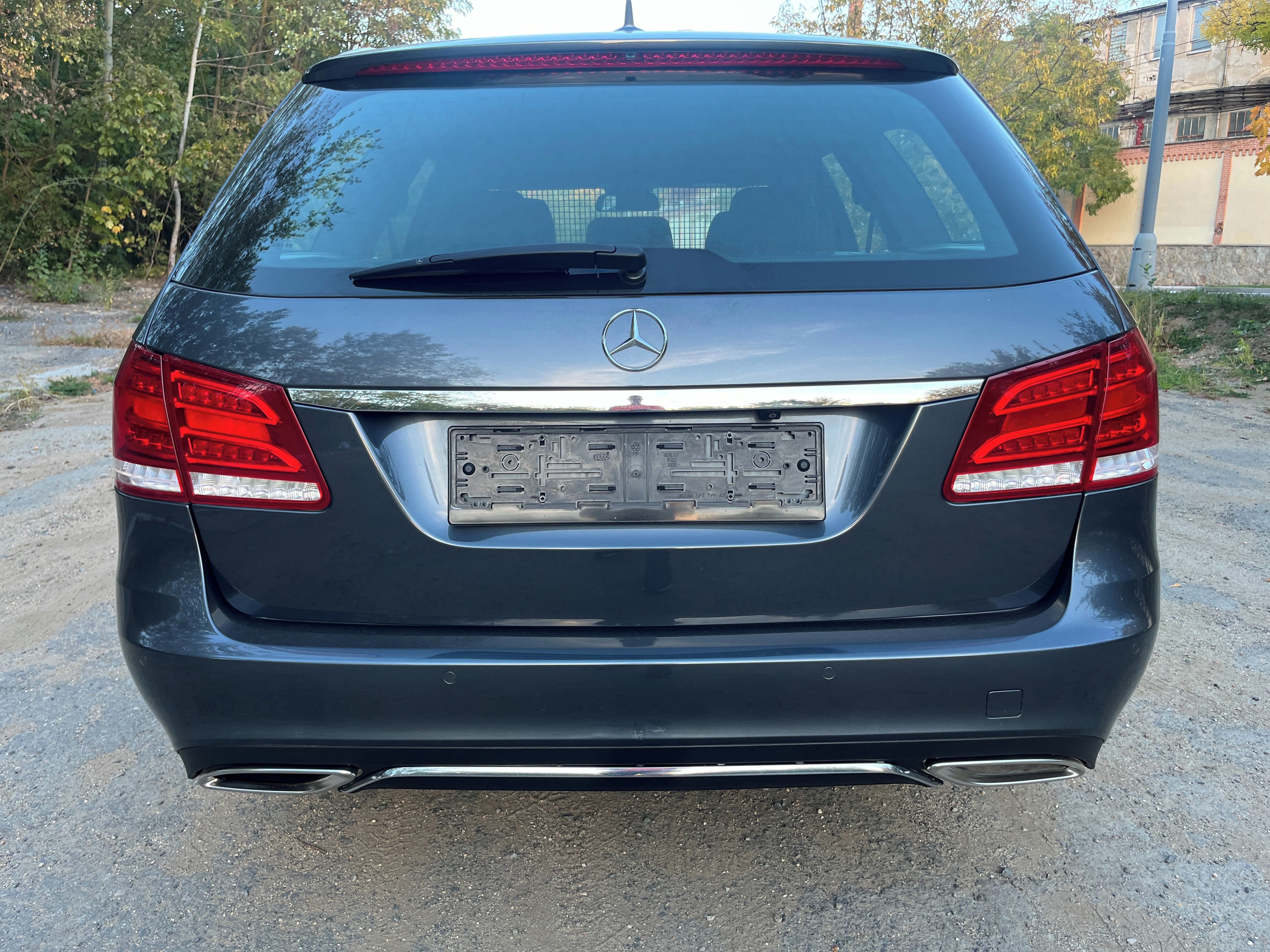 Mercedes-Benz Třídy E, 220cdi 125kw top výbava a stav - fotka 5