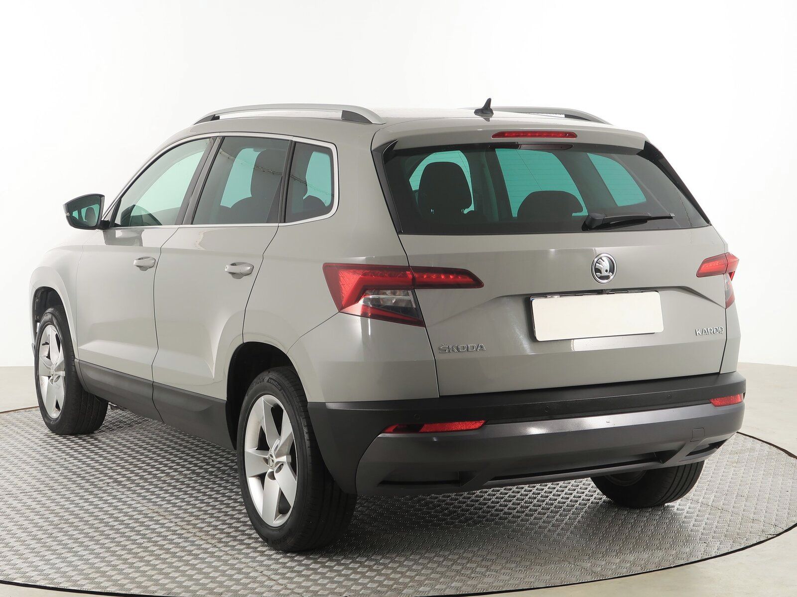 Škoda Karoq, 1.6 TDI, Style, Navi - fotka 4