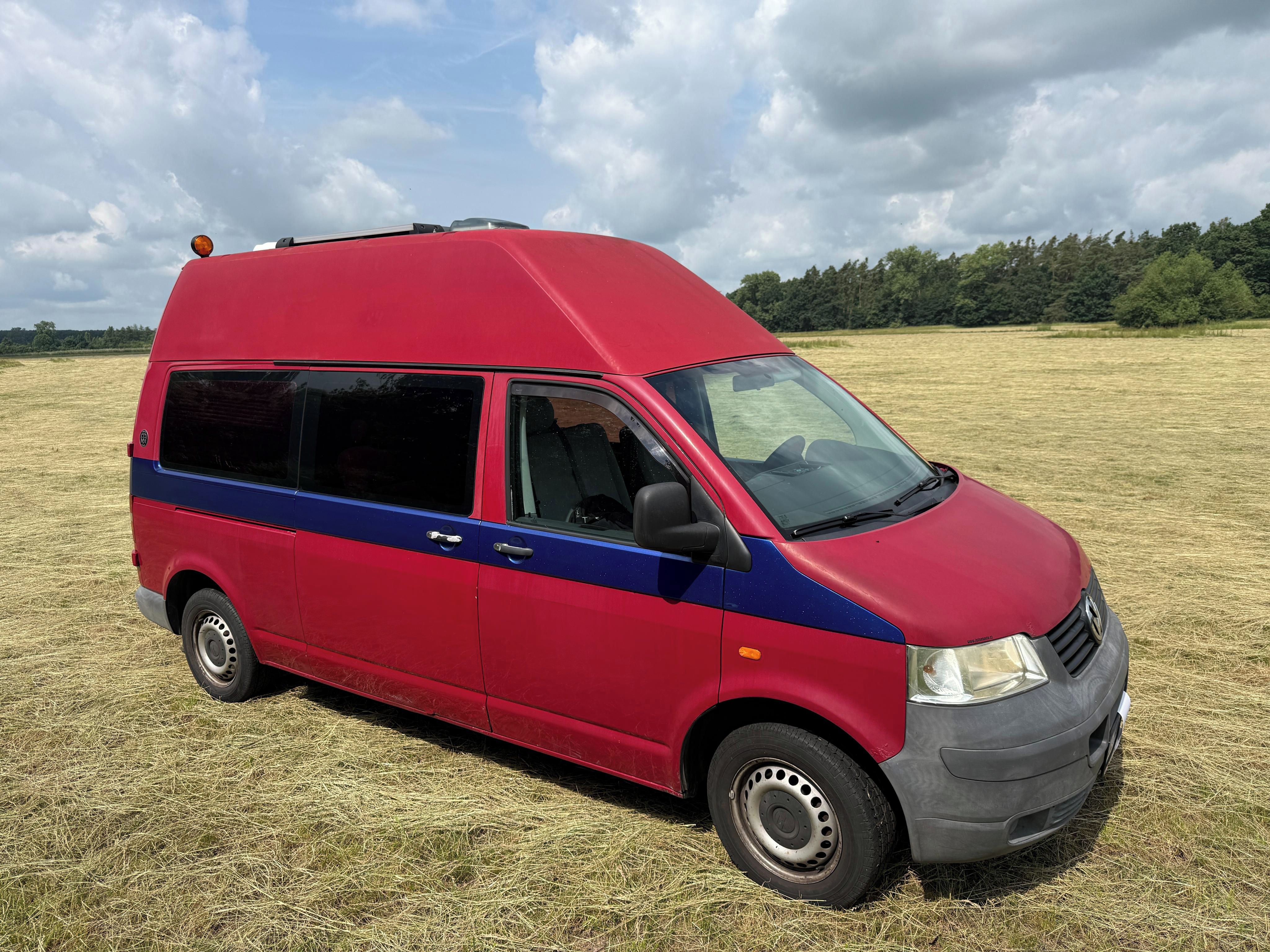 Volkswagen Transporter, L2H3, 9 míst, spací příprava