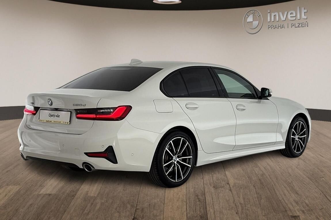 BMW Řada 3, 320d xDrive - fotka 3