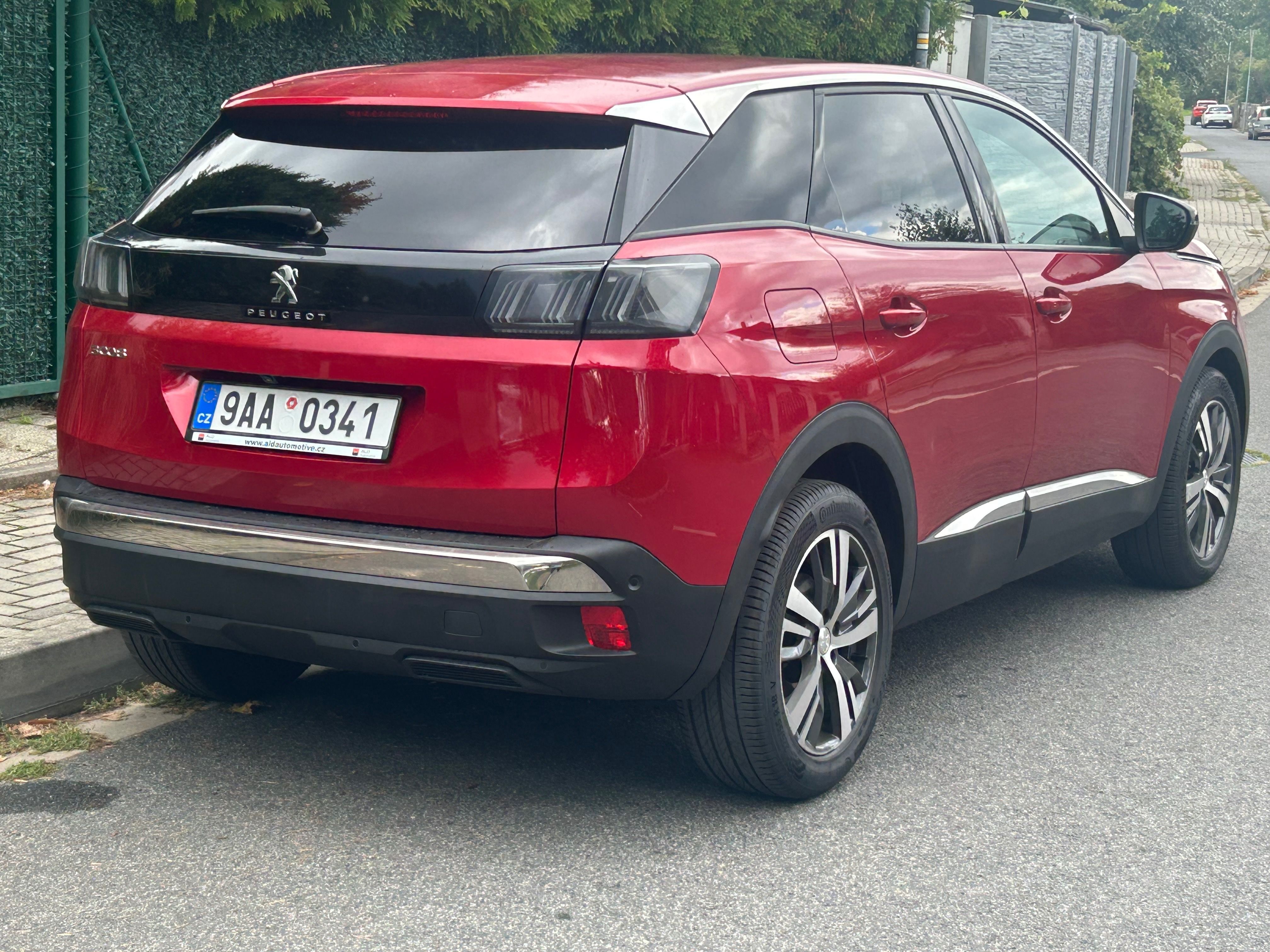 Peugeot 3008, 1.2PT 96 kw ALLURE ČR 1.maj. - fotka 4