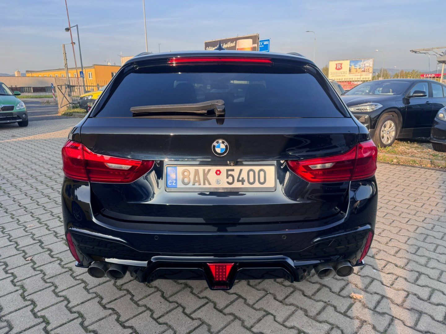 BMW Řada 5, 540i G31 3,0 250KW MPACKET 4X4 - fotka 4