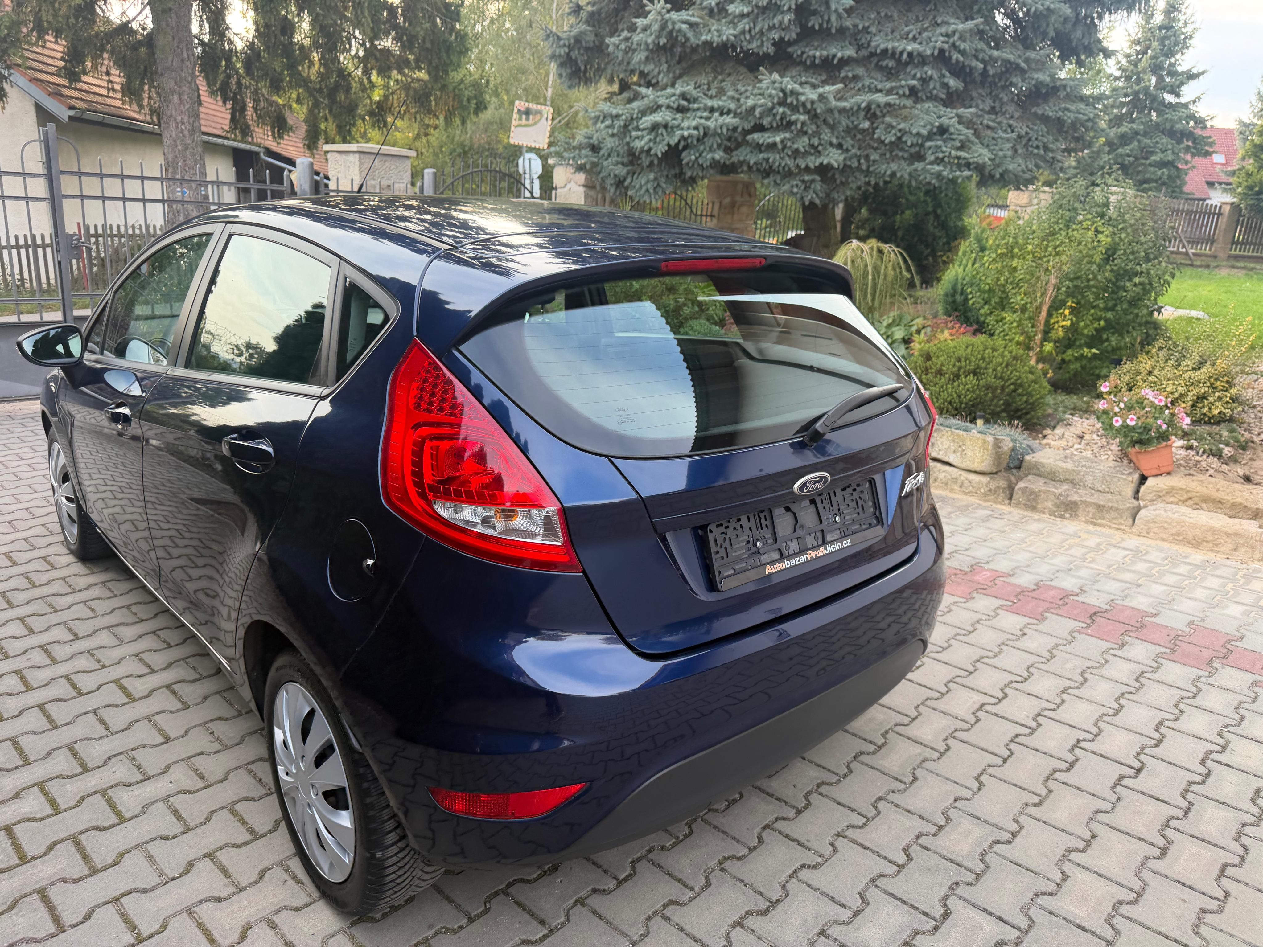 Ford Fiesta, 1,2i/ 60kw  klima serviska - fotka 6