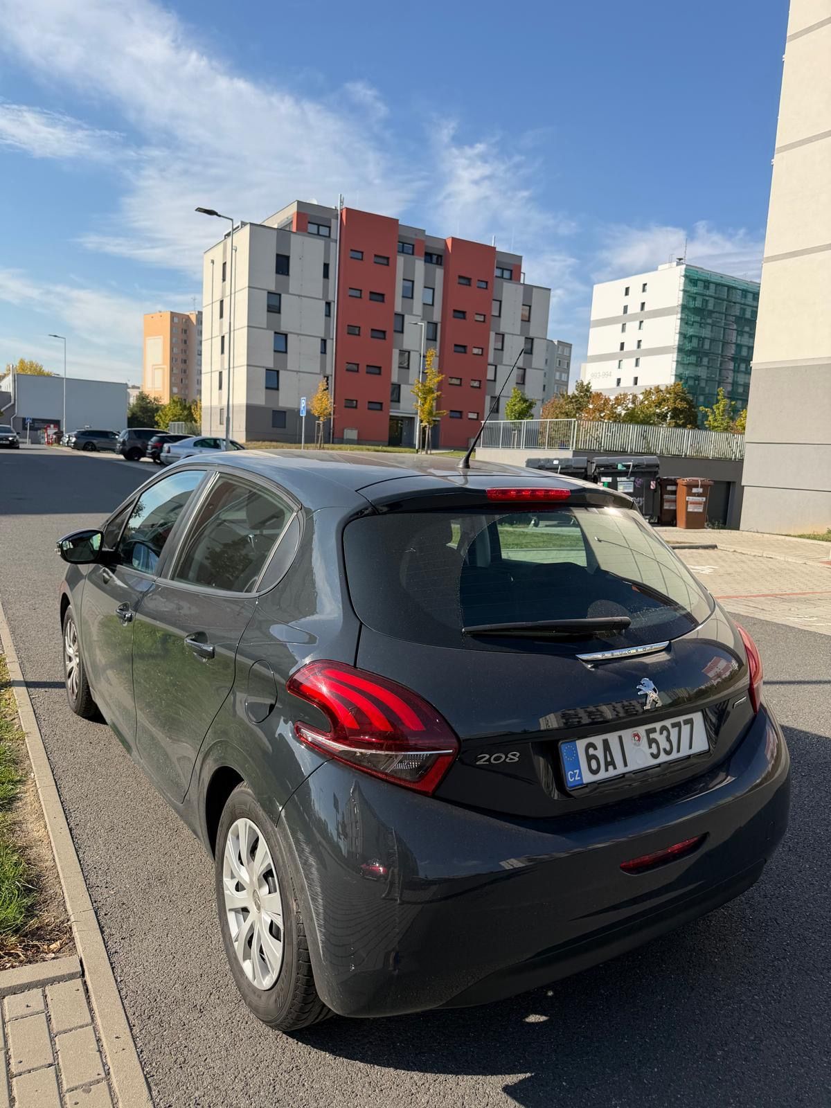 Peugeot 208, Po rozvodech, 64tkm, 1. Majite - fotka 4