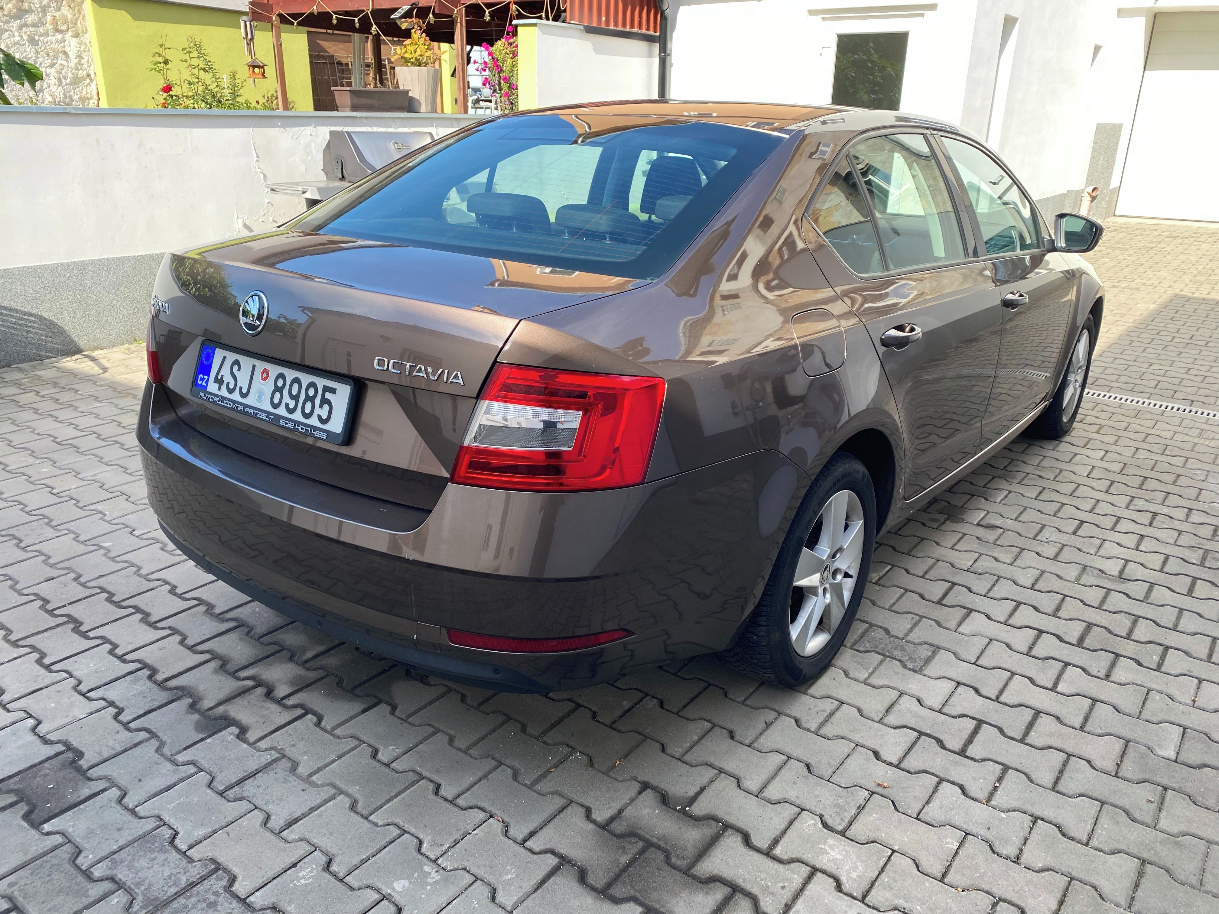 Škoda Octavia, ŠKODA OCTAVIA 1.0TSI 85kW - fotka 4