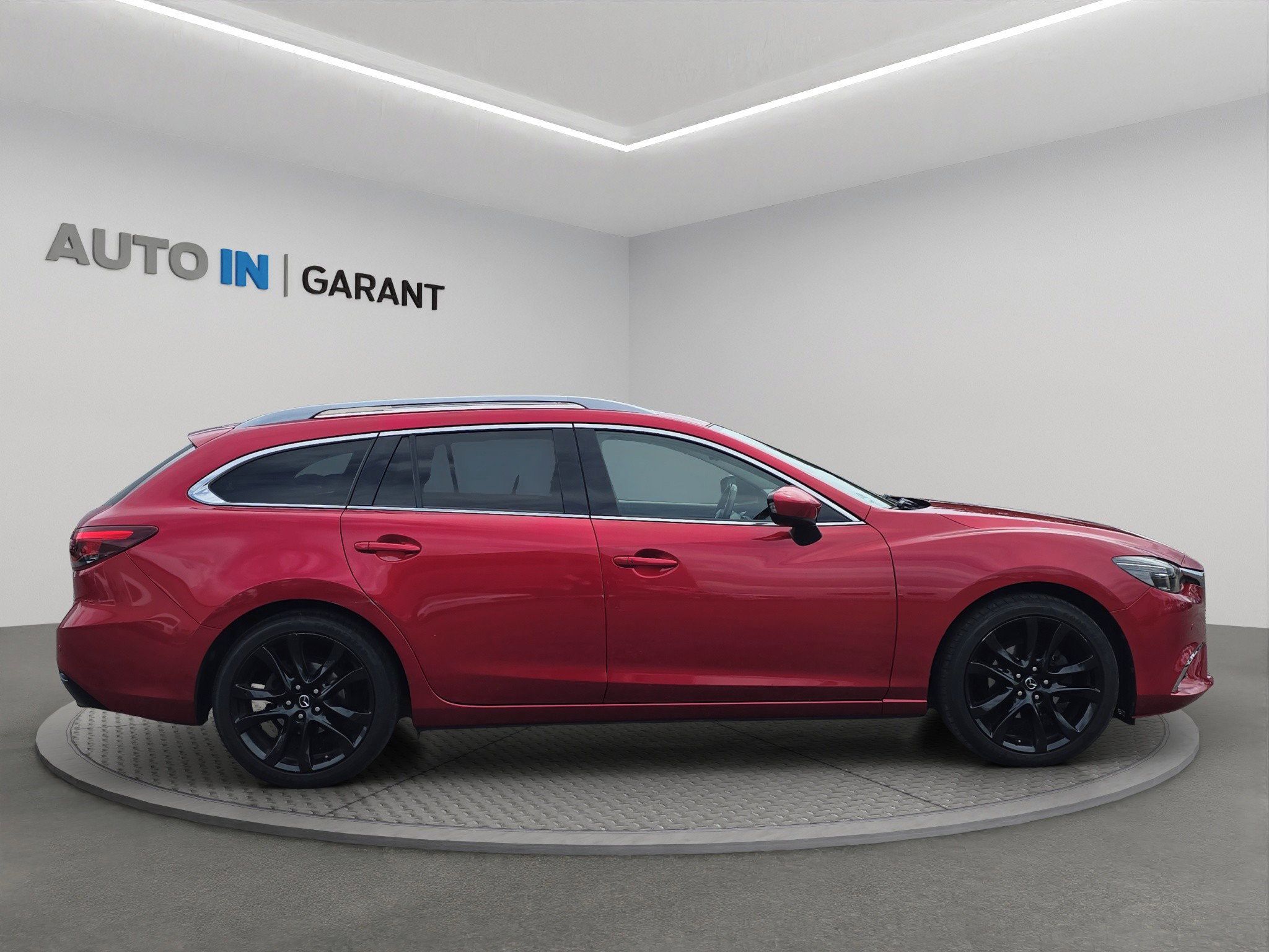 Mazda 6, 2,2 SkyActive-D 129 kW, NAVI - fotka 4