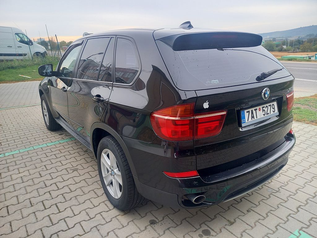 BMW X5, 3,0Xdrive 180kw 4x4+SERVISKA!! - fotka 5