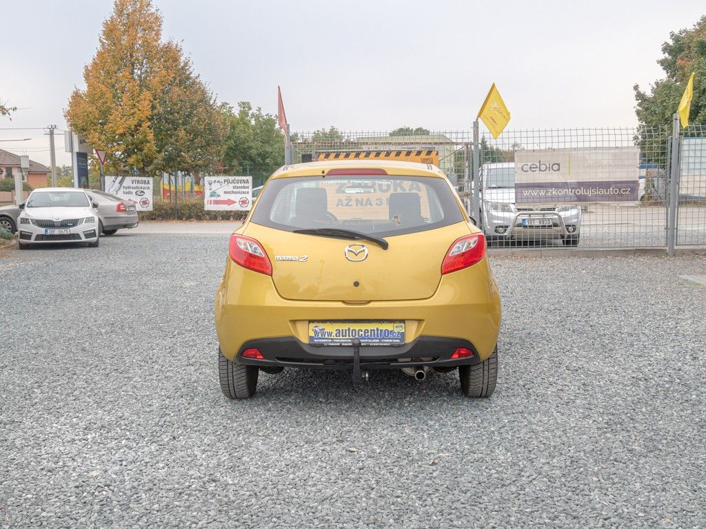 Mazda 2, 1.4i 63KW – PO SERVISU - fotka 6
