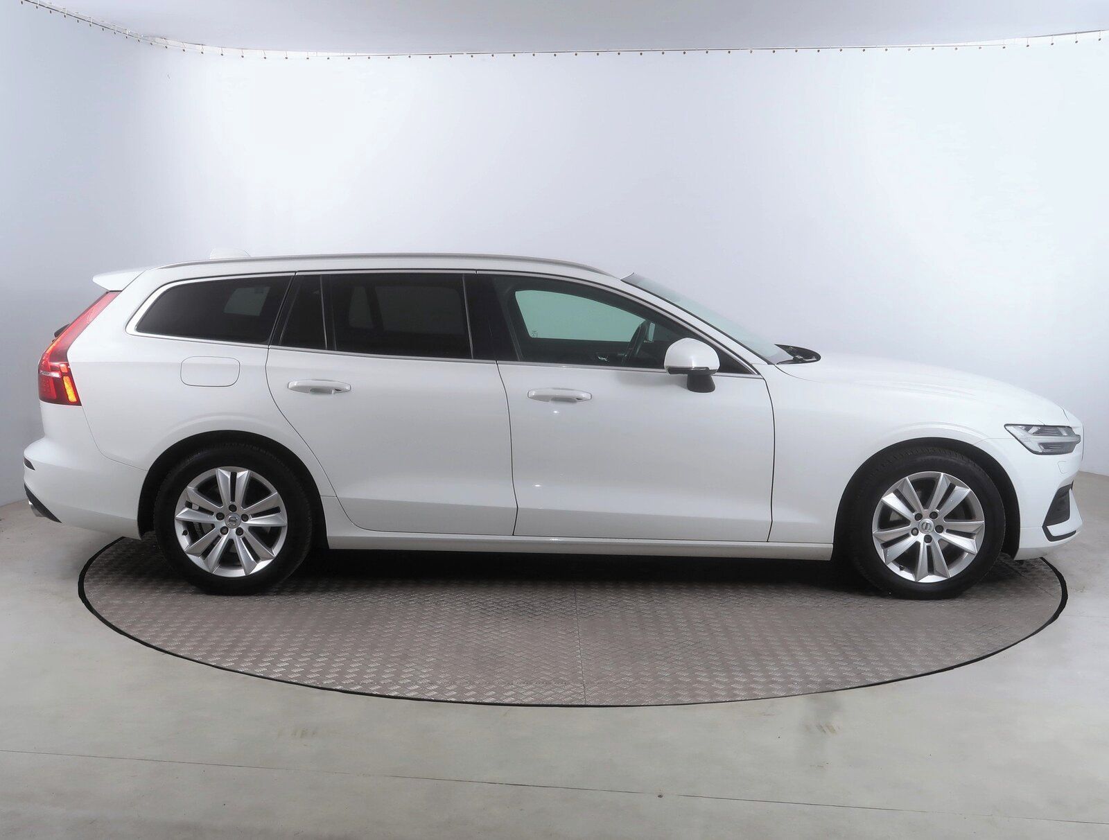 Volvo V60, D4 2.0, Automat - fotka 6