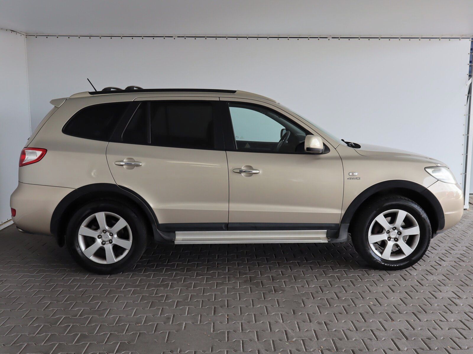 Hyundai Santa Fe, 2.2 CRDi, 4X4, 7 míst - fotka 6