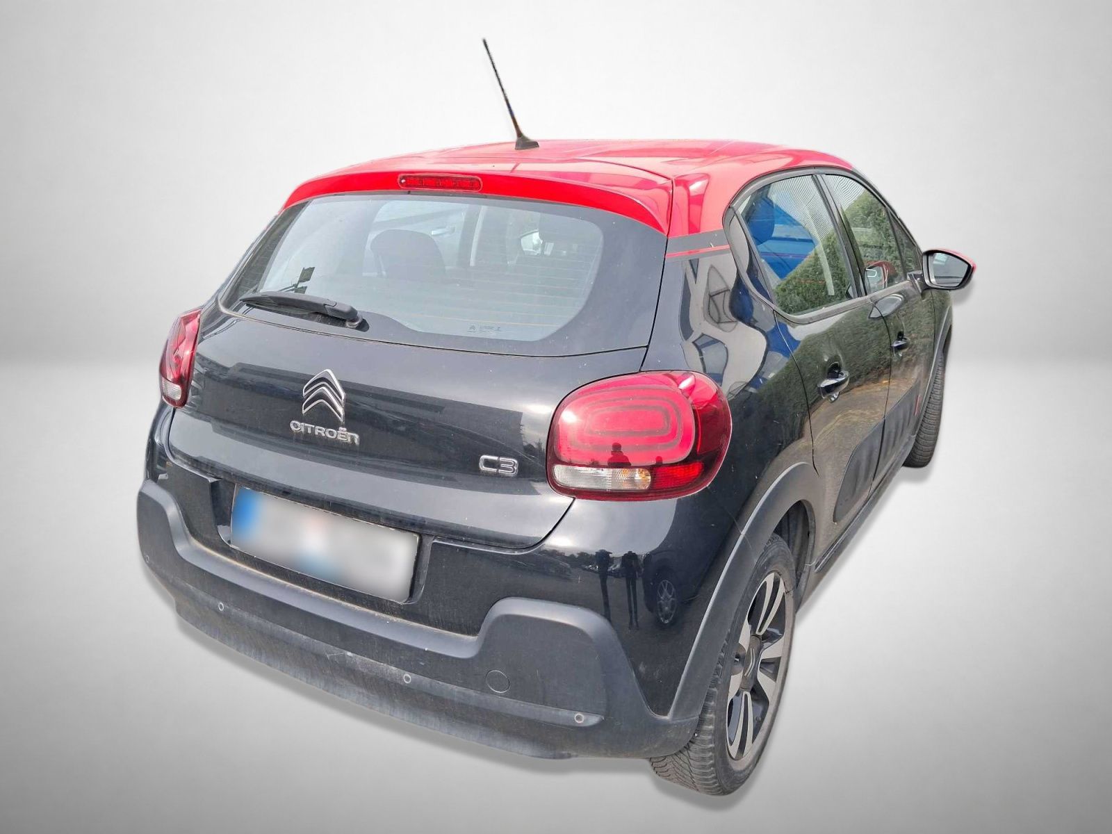 Citroën C3, 1.2 PureTech, Serv.kniha, Navi - fotka 2