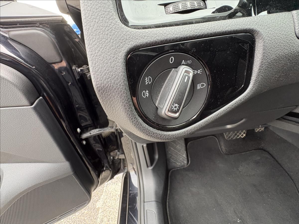 Volkswagen Golf, 2,0 TDi 110kW Xen,Pano,Nez.Top - fotka 6