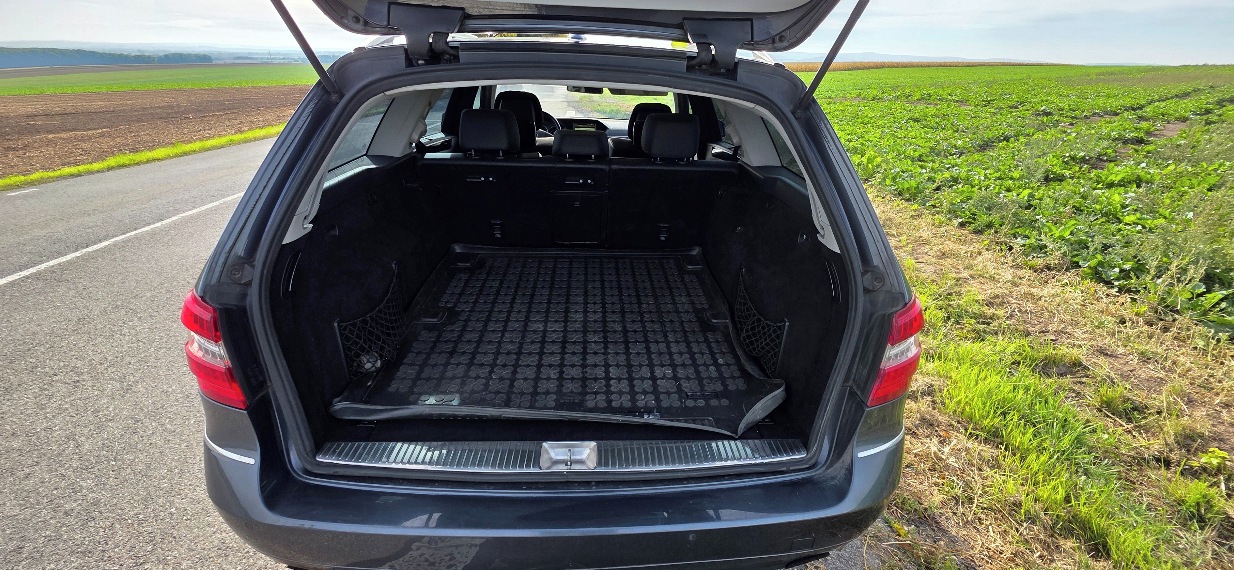 Mercedes-Benz Třídy E, Mercedes-Benz Třídy E 350 CDI - fotka 6