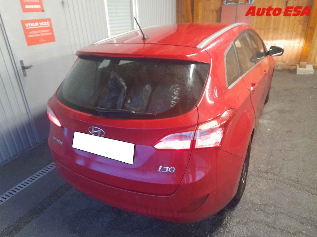 Hyundai i30, 1.6 - fotka 2