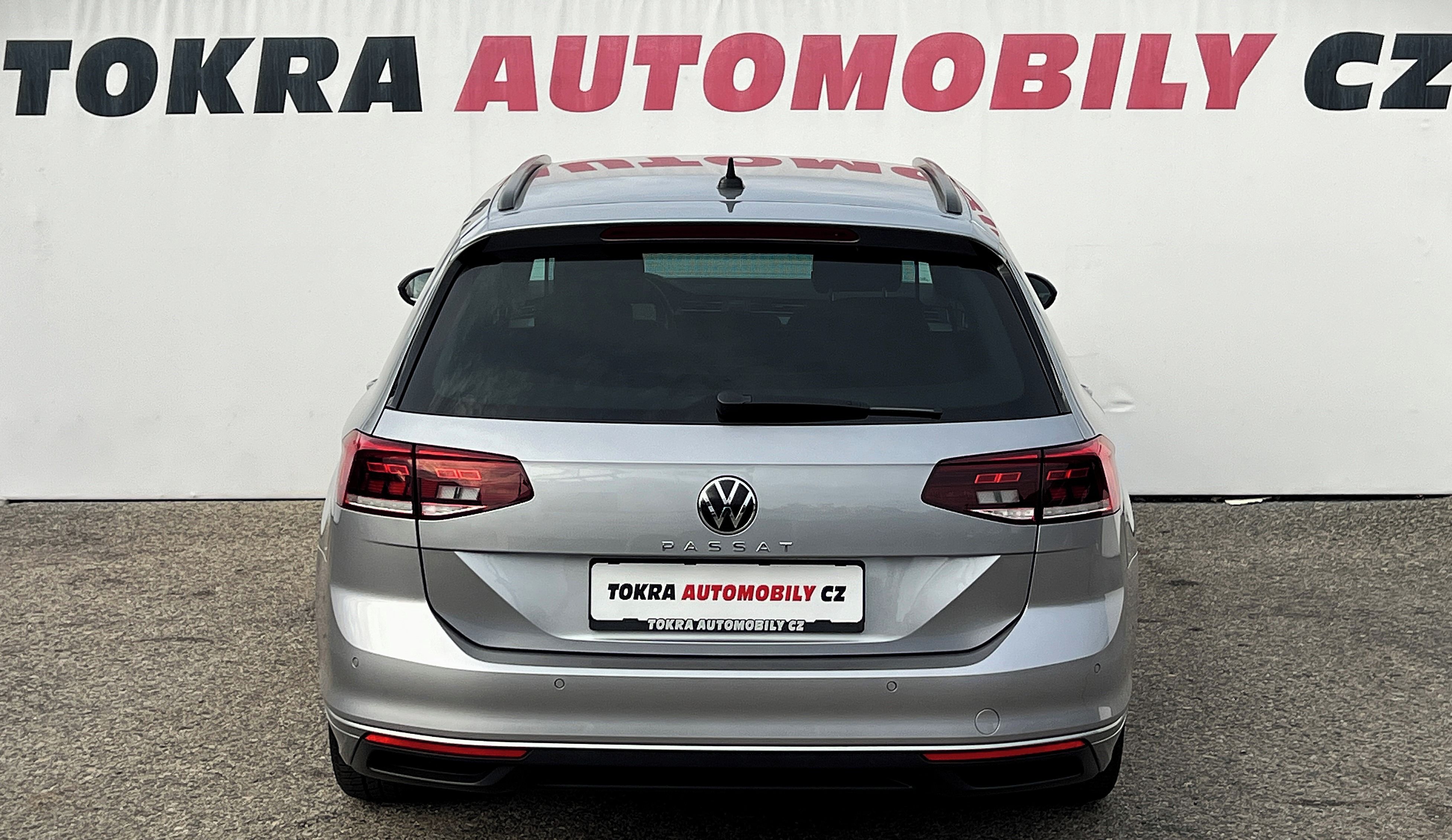 Volkswagen Passat, 2.0TDI DSG Business ACC 50tkm! - fotka 5