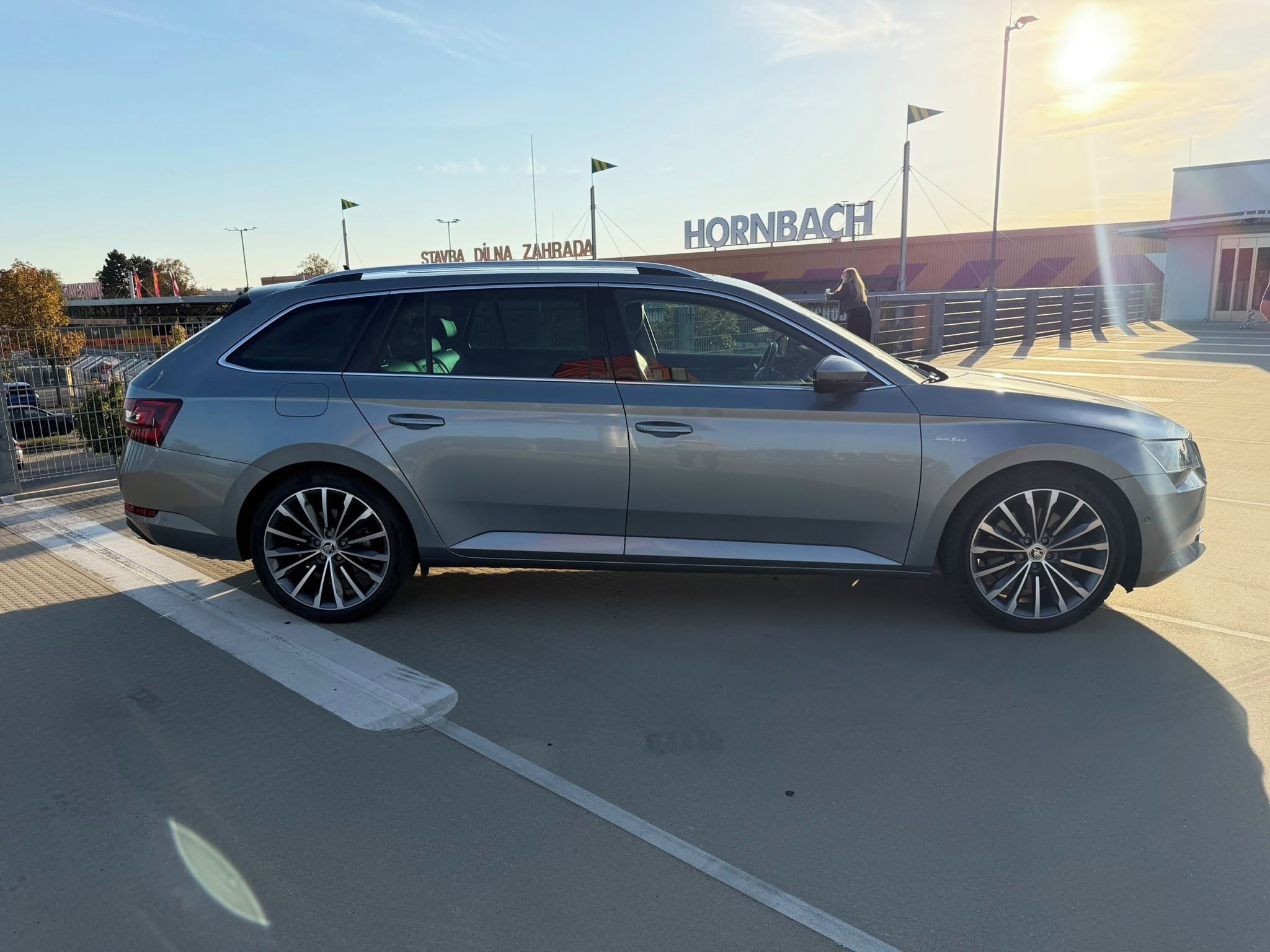 Škoda Superb, L&K 2.0 TSI 206kW 4x4 DSG - fotka 6