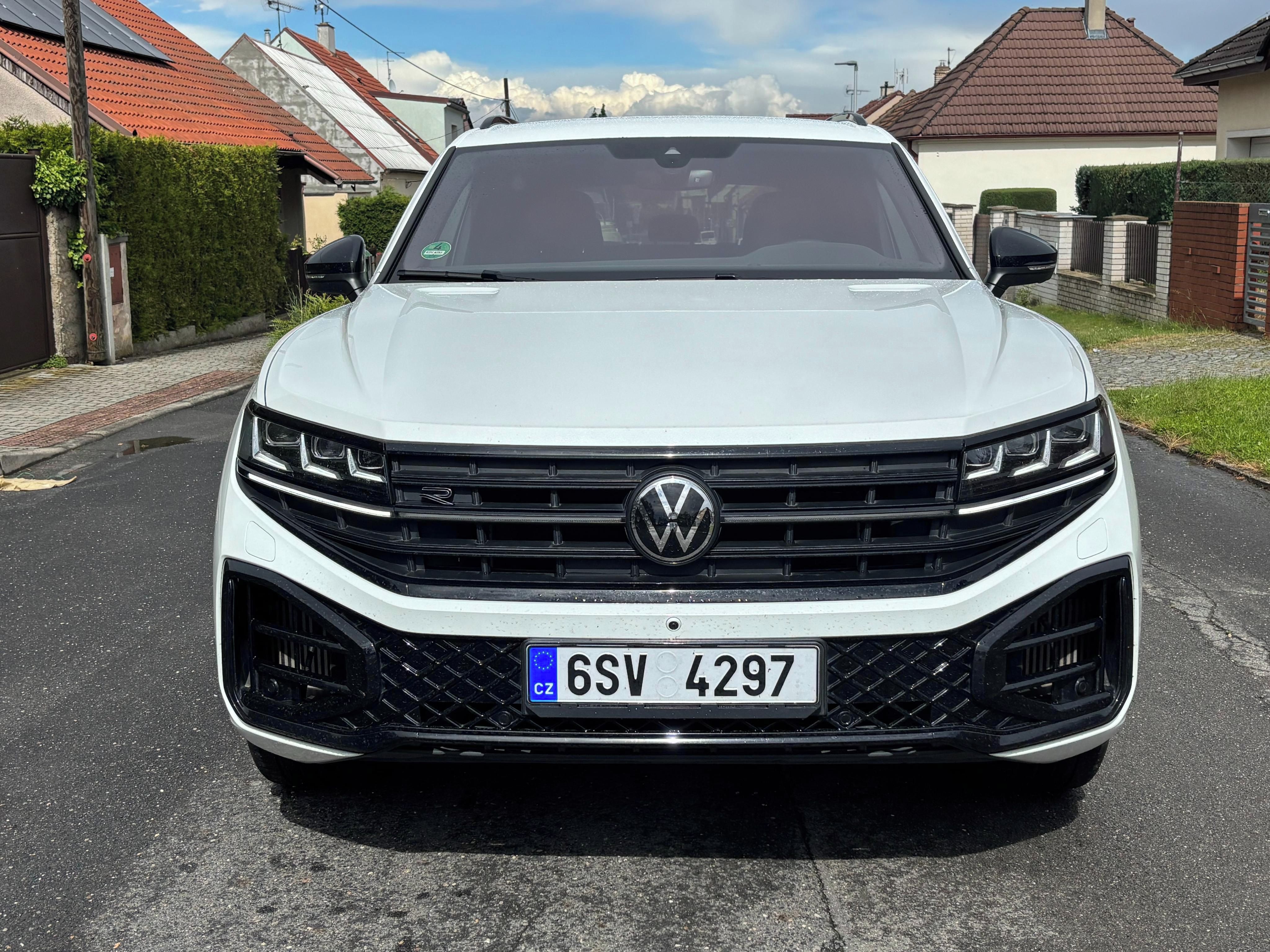 Volkswagen Touareg, 3.0Tsi,R-Line,tažné,nez top,ČR - fotka 4