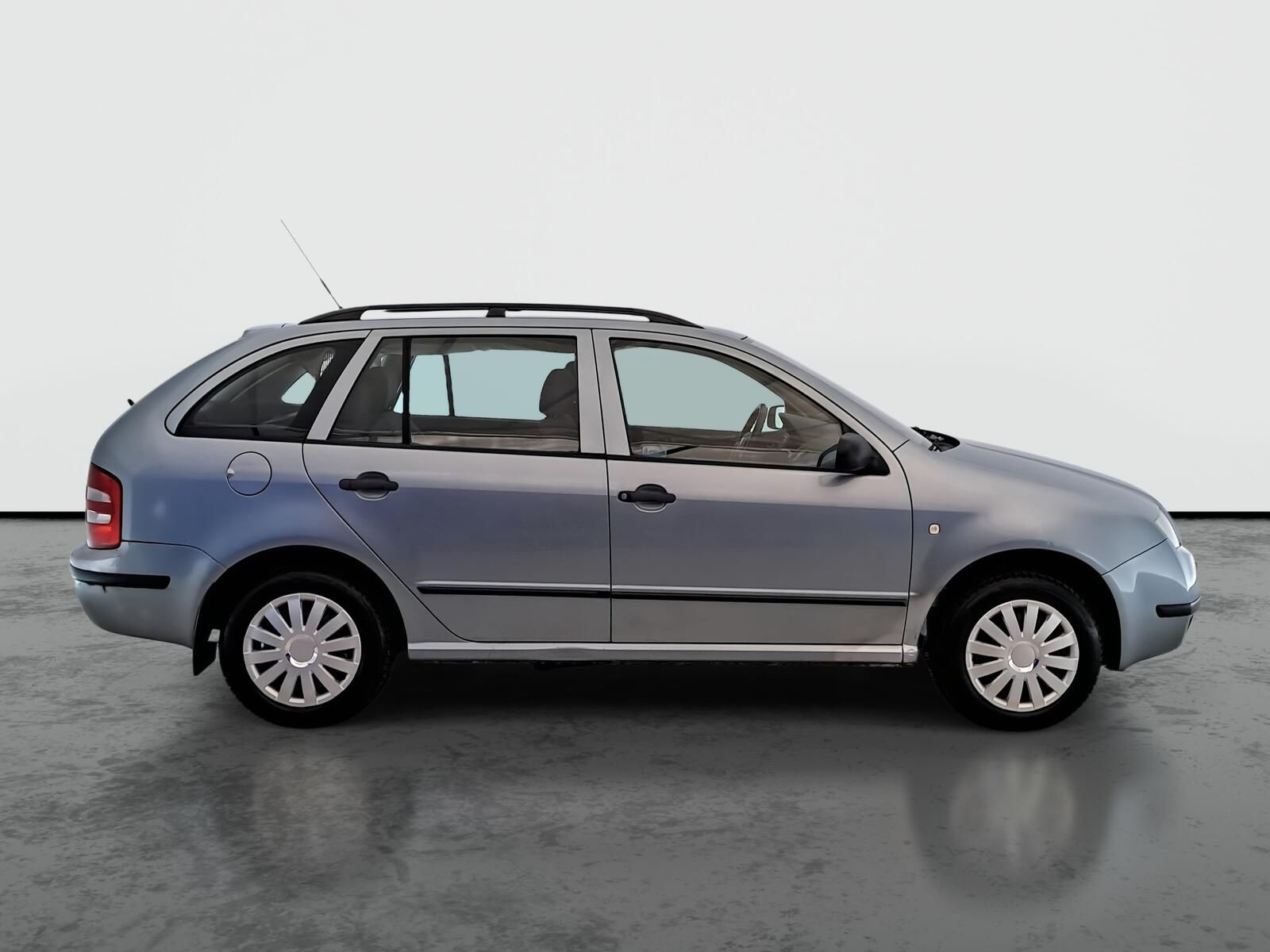 Škoda Fabia, 1.4, Tažné, rezervace - fotka 6
