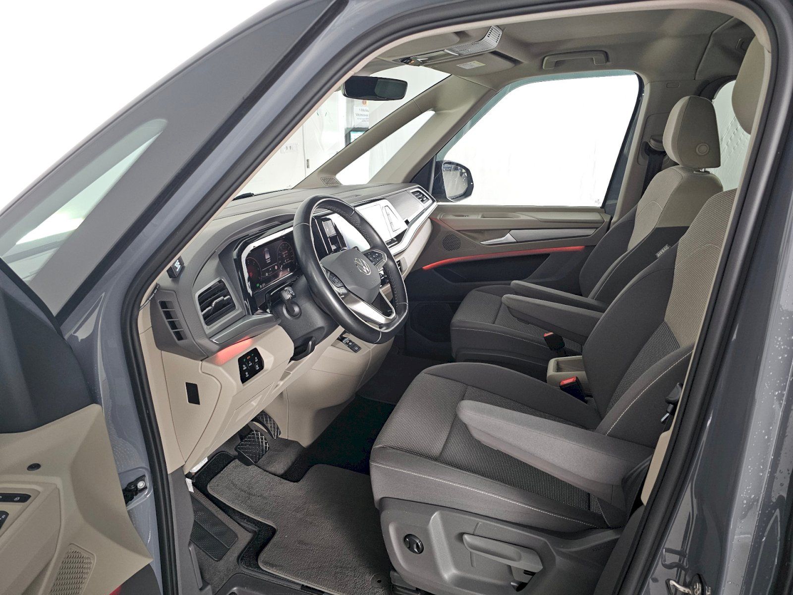 Volkswagen Multivan, 2.0TDI DSG 110KW STYLE TAŽNÉ N - fotka 6