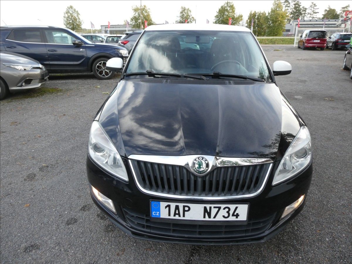 Škoda Fabia, 1,2 TSi, 2 x kola, po servise - fotka 3