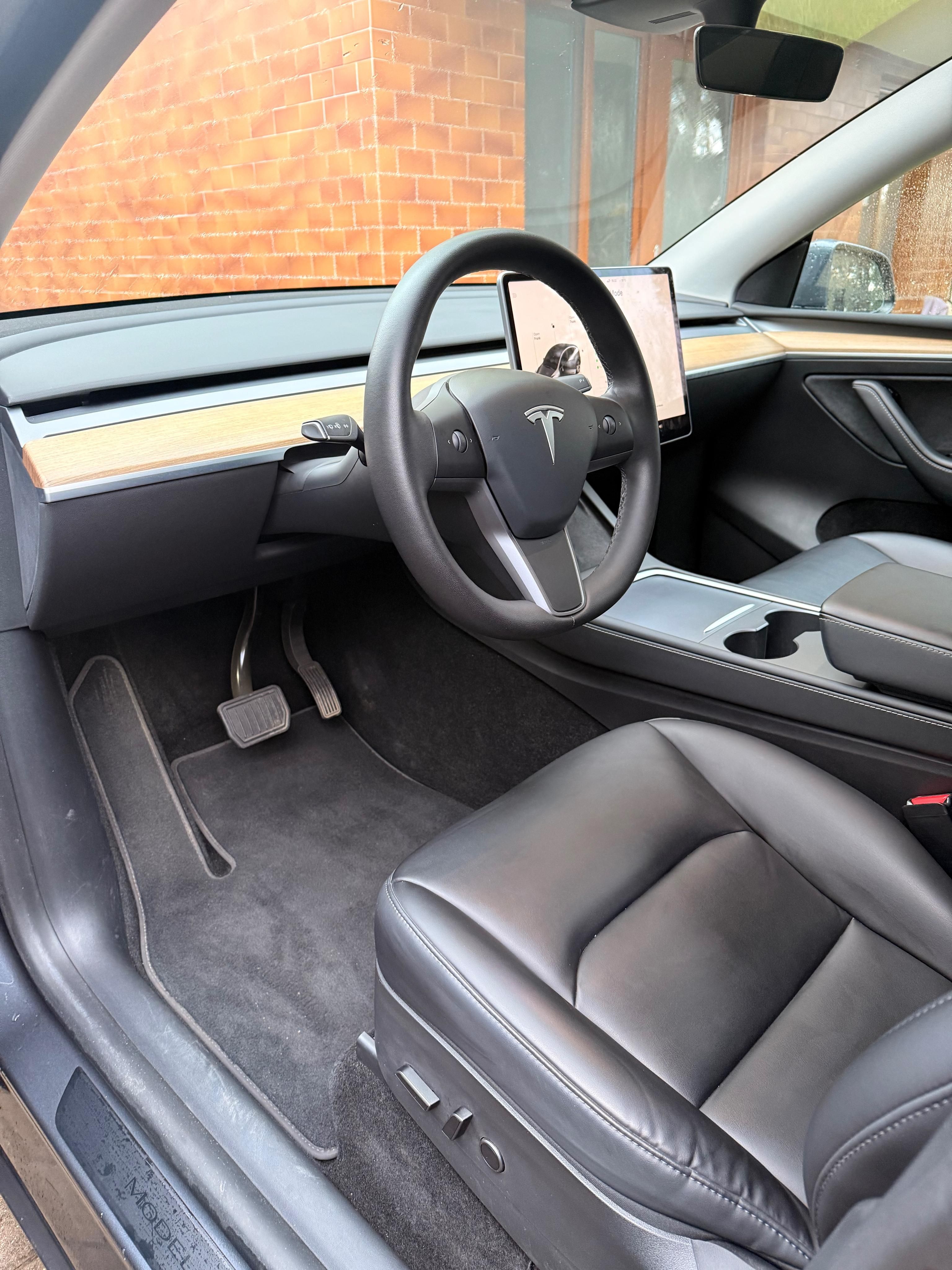 Tesla Model Y, Long Range/AWD, odpočet DPH - fotka 4
